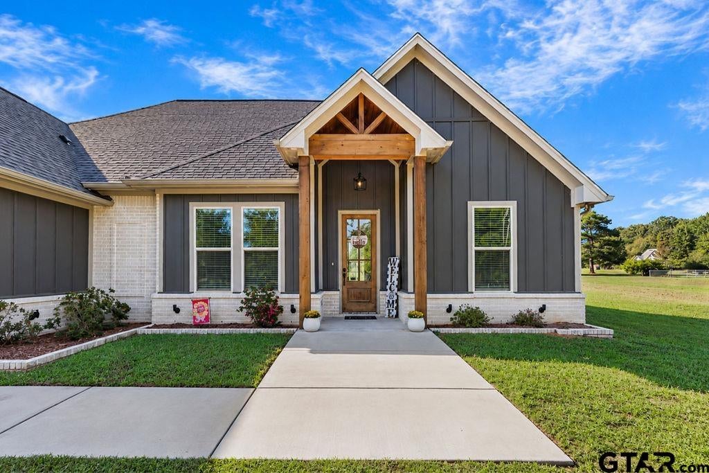 117 Private Road 6605