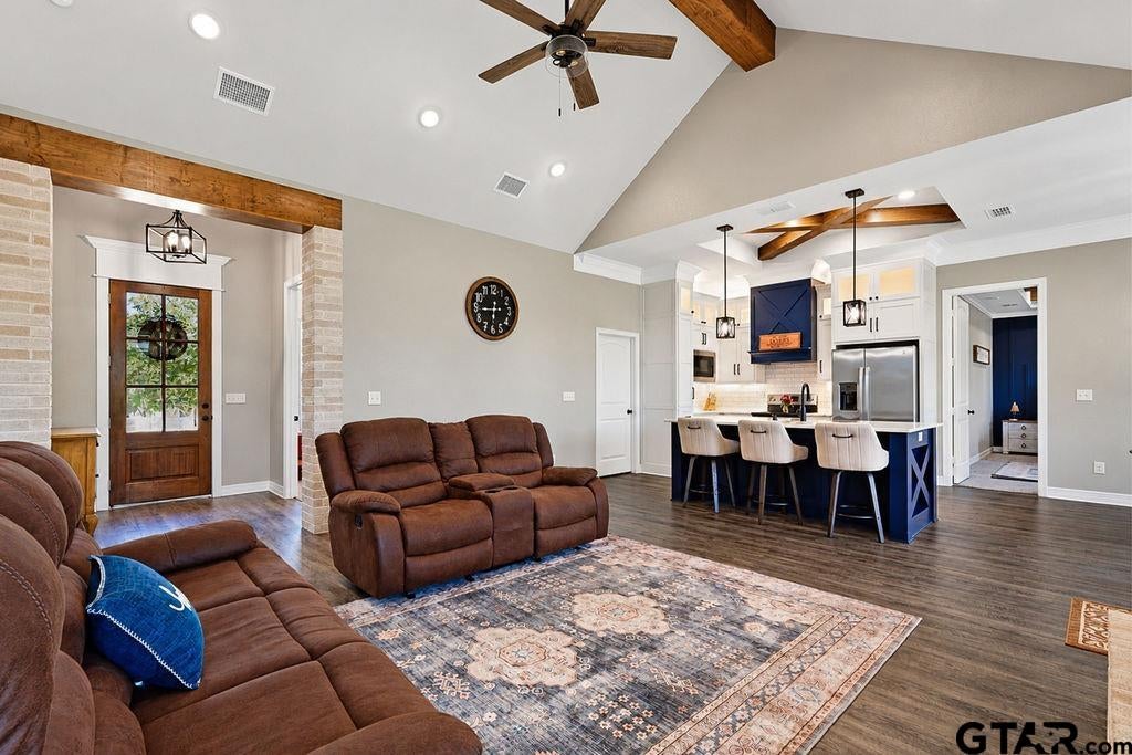 117 Private Road 6605