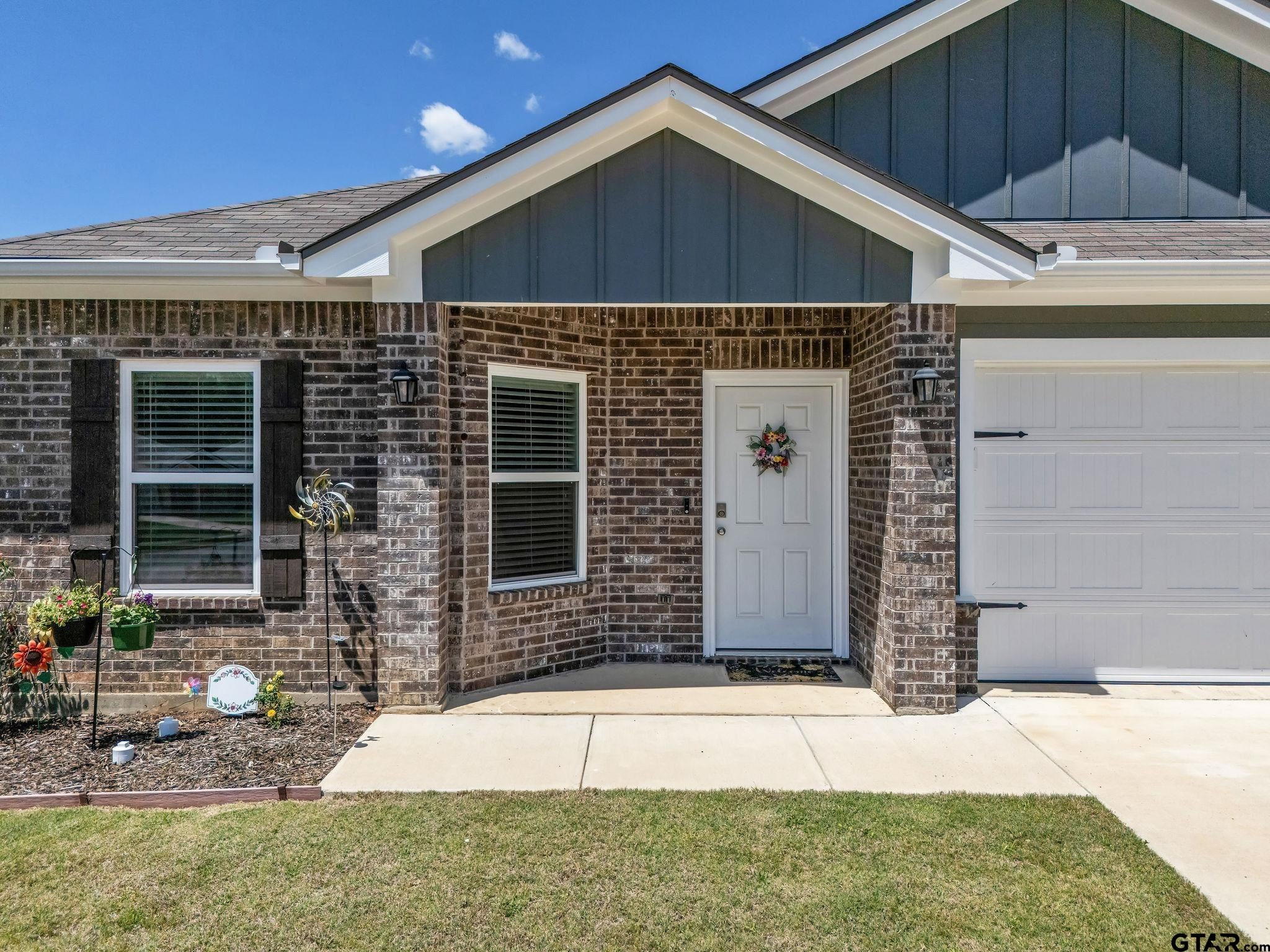1105 Candice Dr