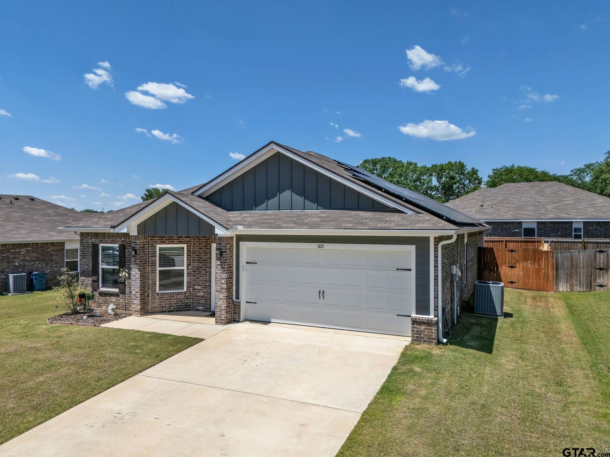 1105 Candice Dr