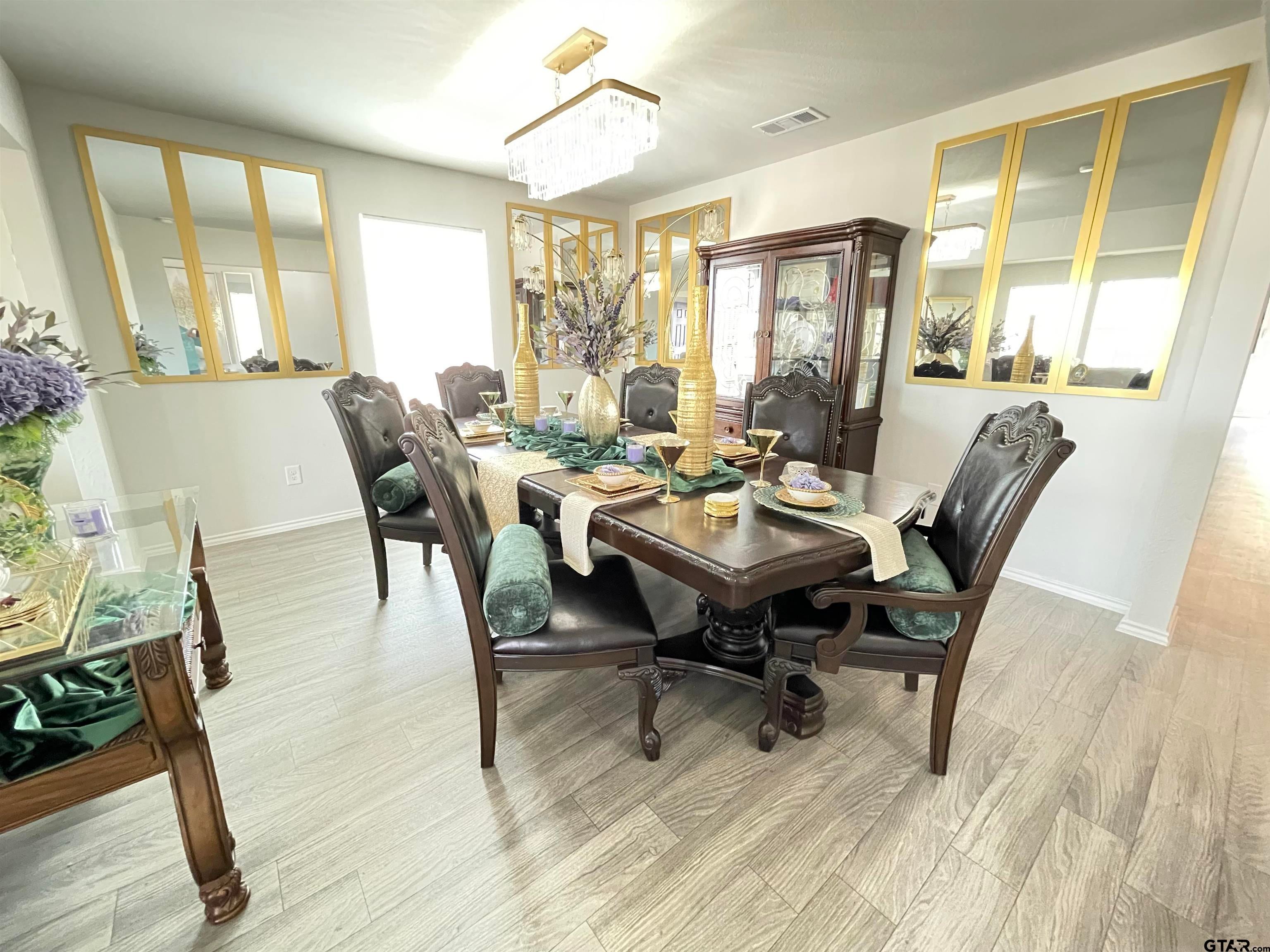 408 Parker Oaks Dr.