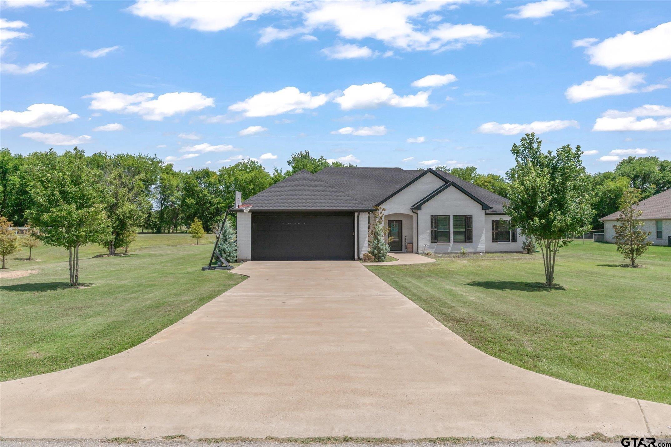 179 Private Road 8641