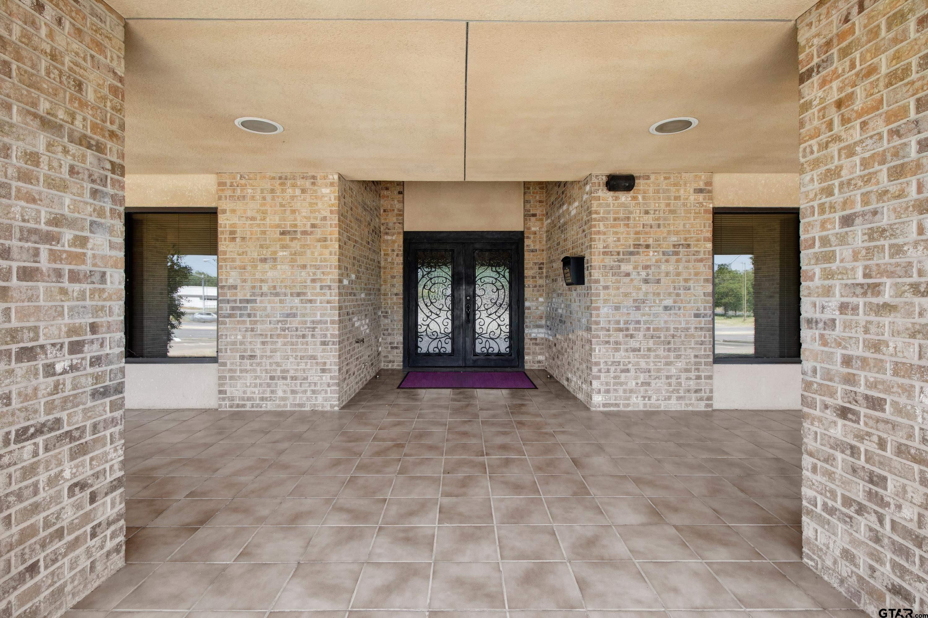 3210 W Northwest loop 323