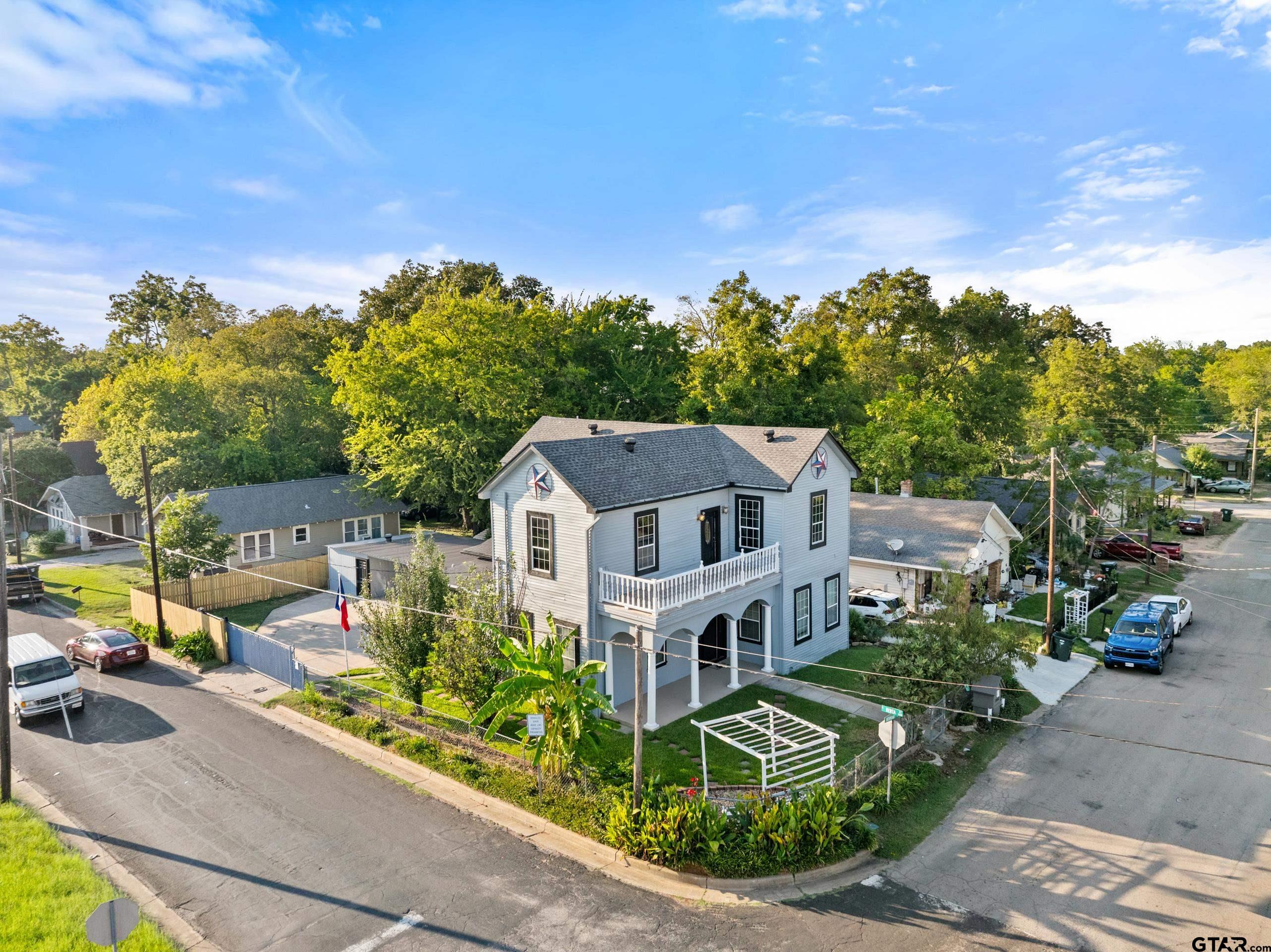 1002 NORMANDY AVE
