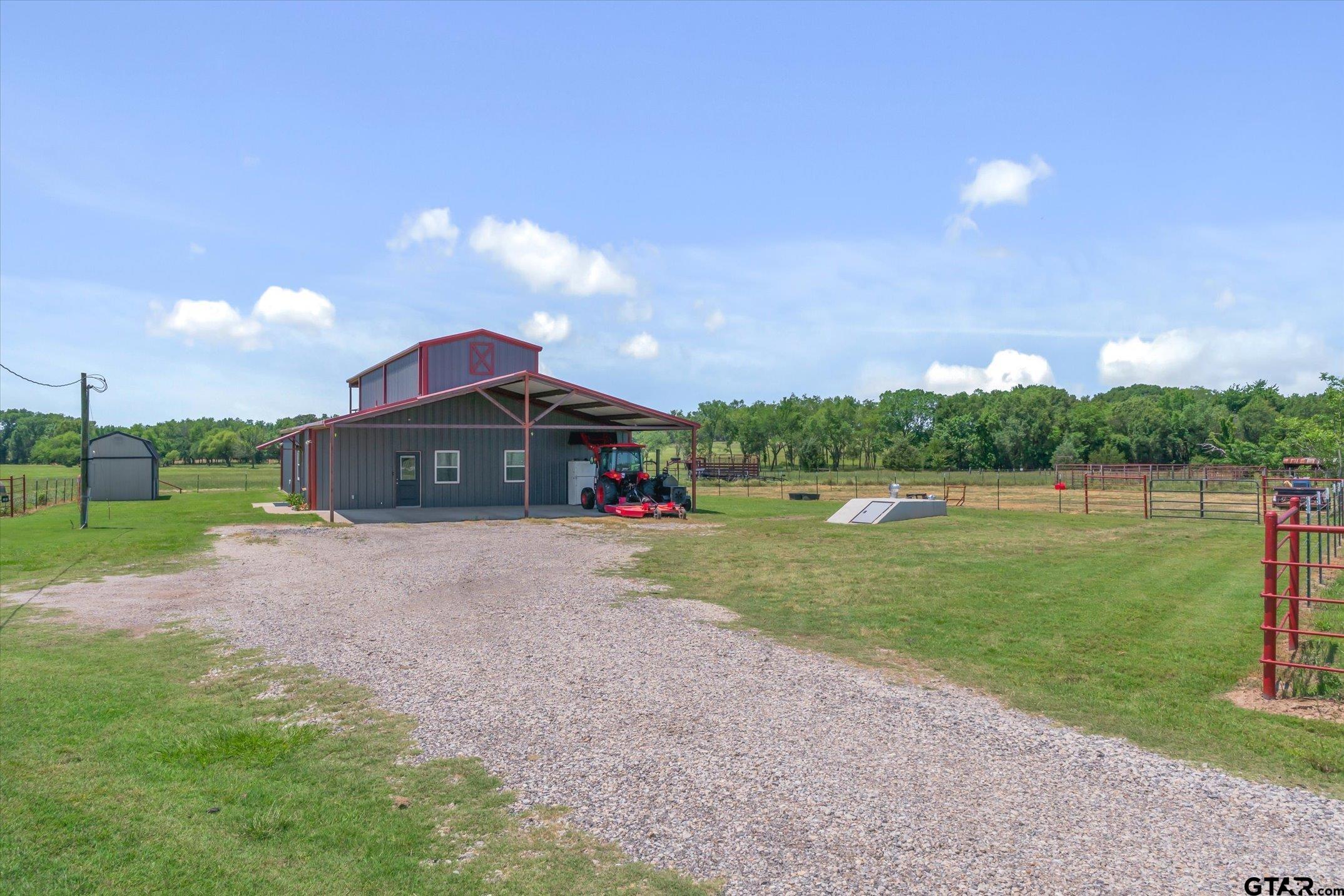 1026 VZ County Road 2115