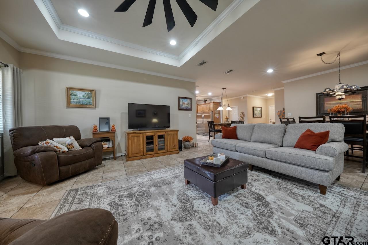 15551 CR 4101 (multiple homes)