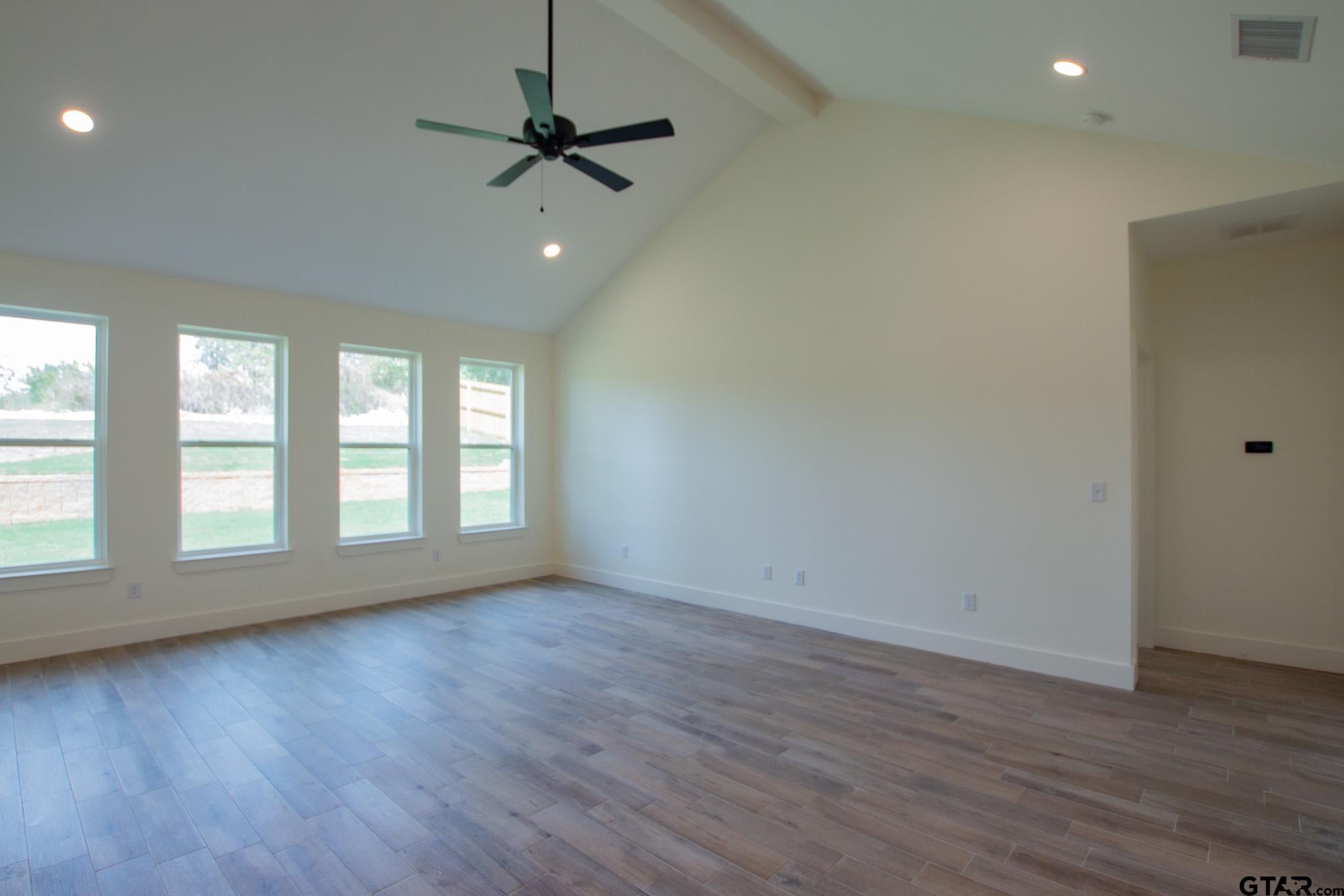 16518 Crossing Cir