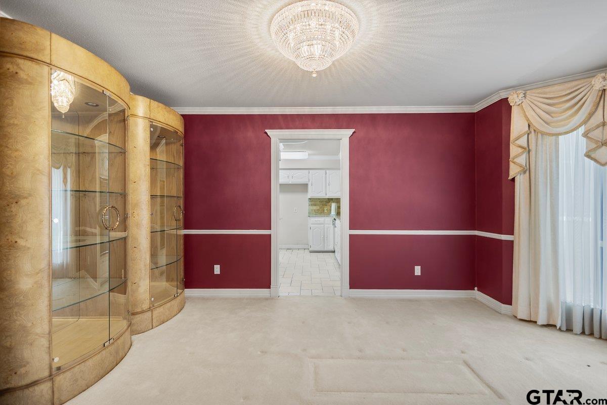 1102 Richwood St.