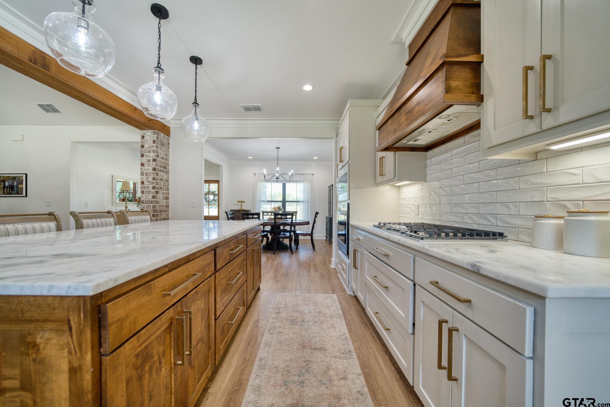 403 Eagle Court