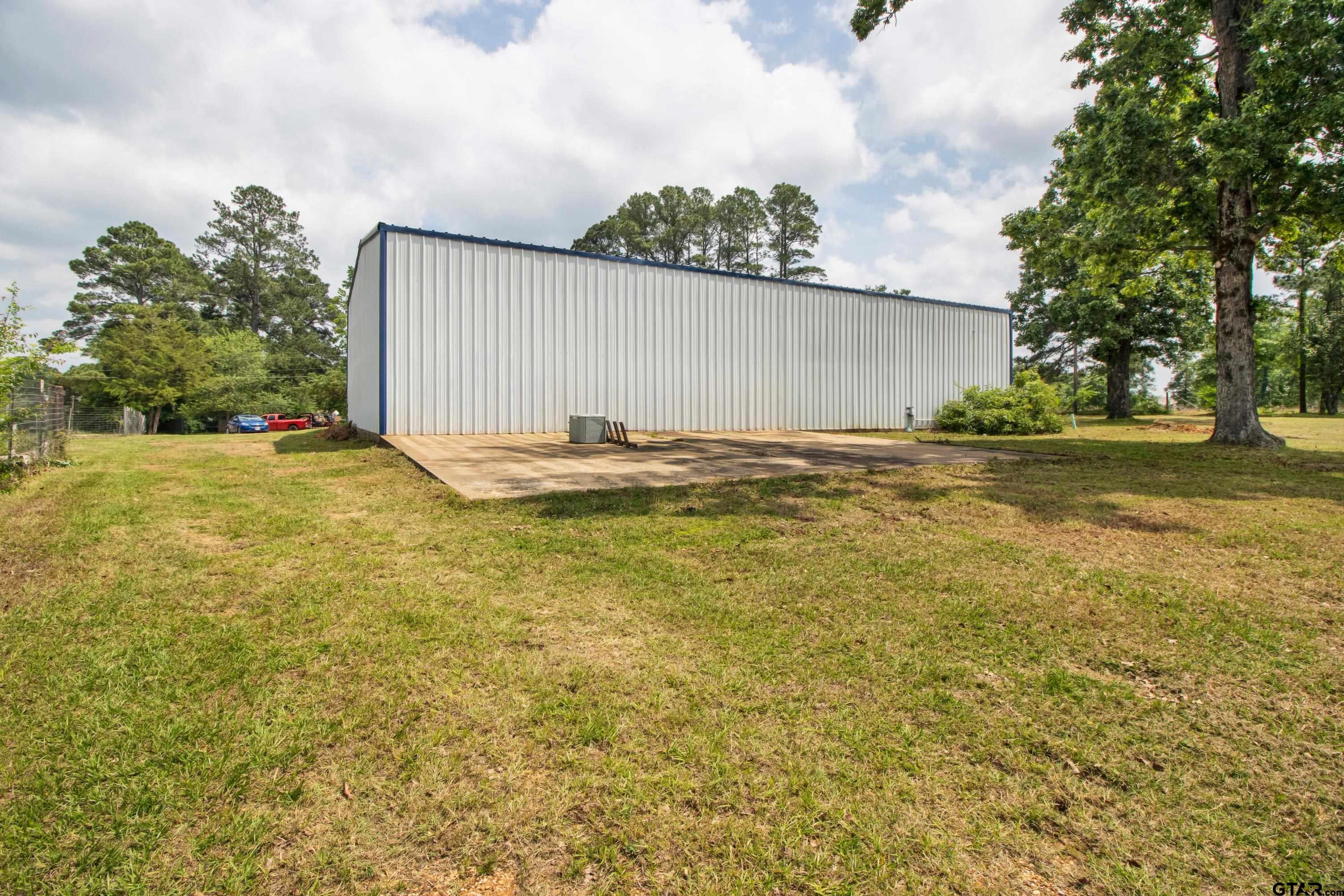 112 Lori Ln