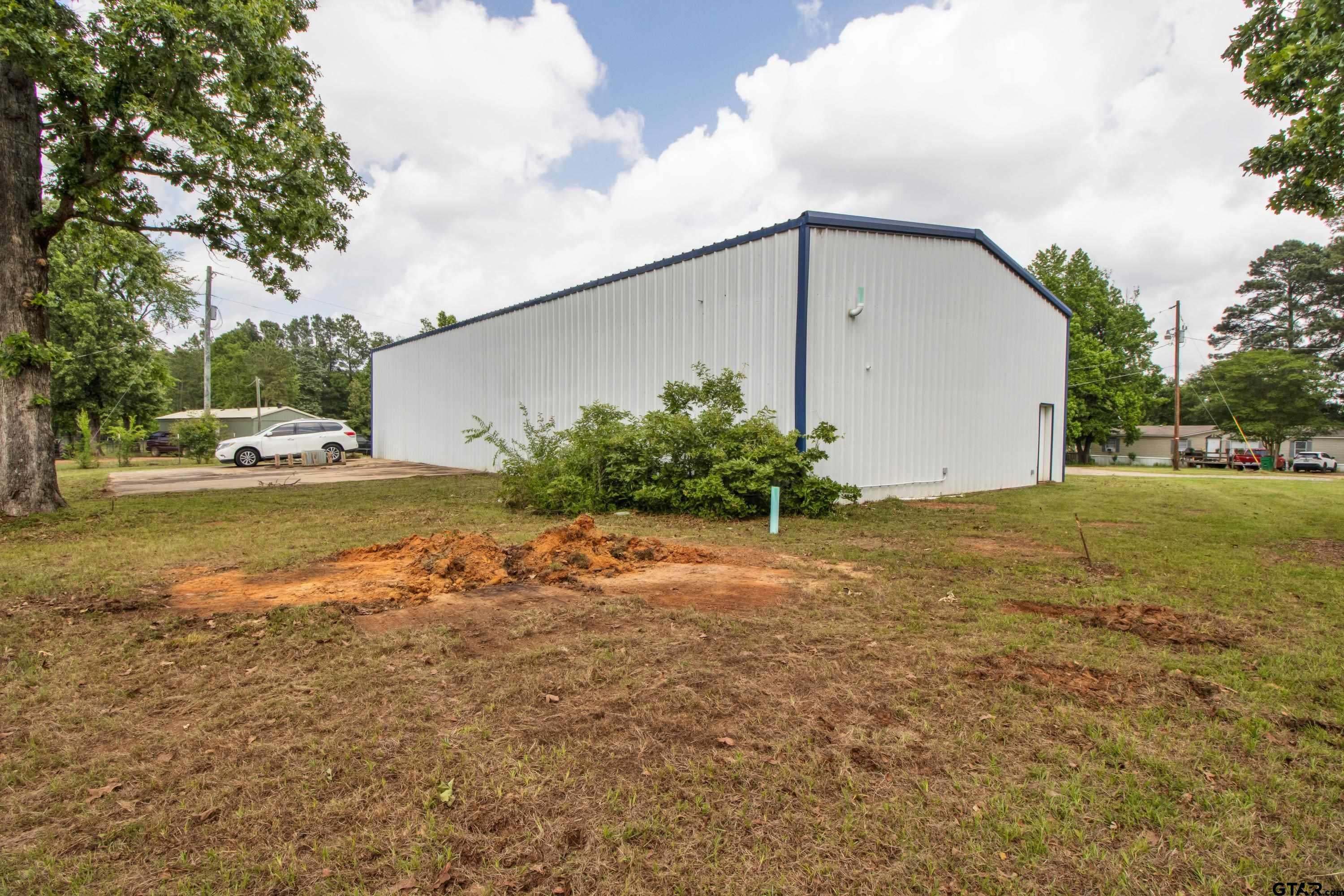 112 Lori Ln