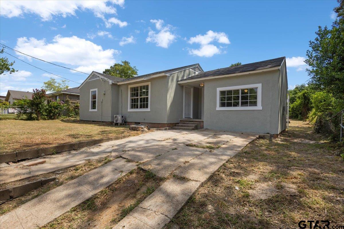 2318 Pine Burr Rd.