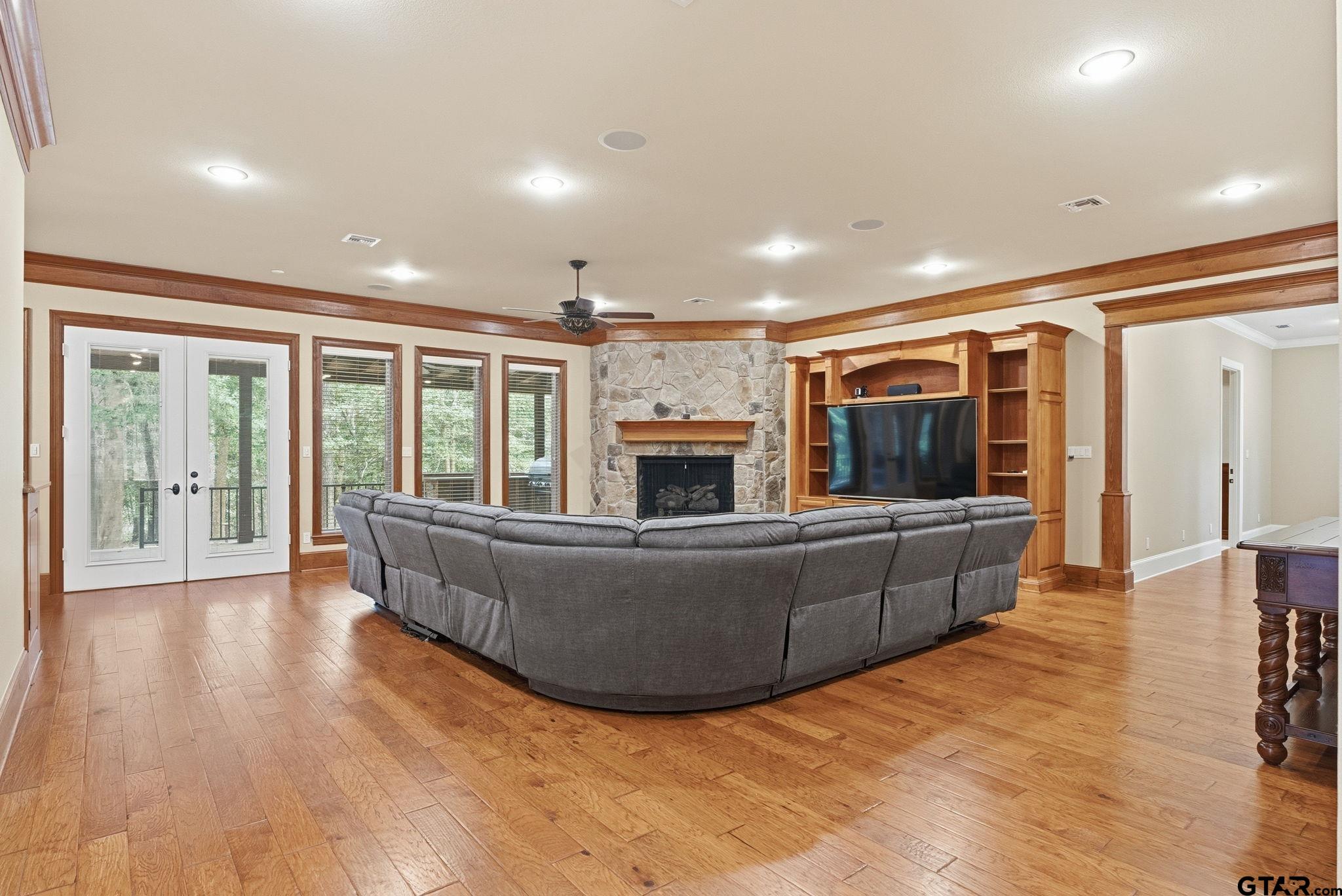 3814 Brighton Creek Cir, Tyler, TX, 75707, USA, 4 Bedrooms Bedrooms, ,6 BathroomsBathrooms,Residential,Active,3814 Brighton Creek Cir,26003206