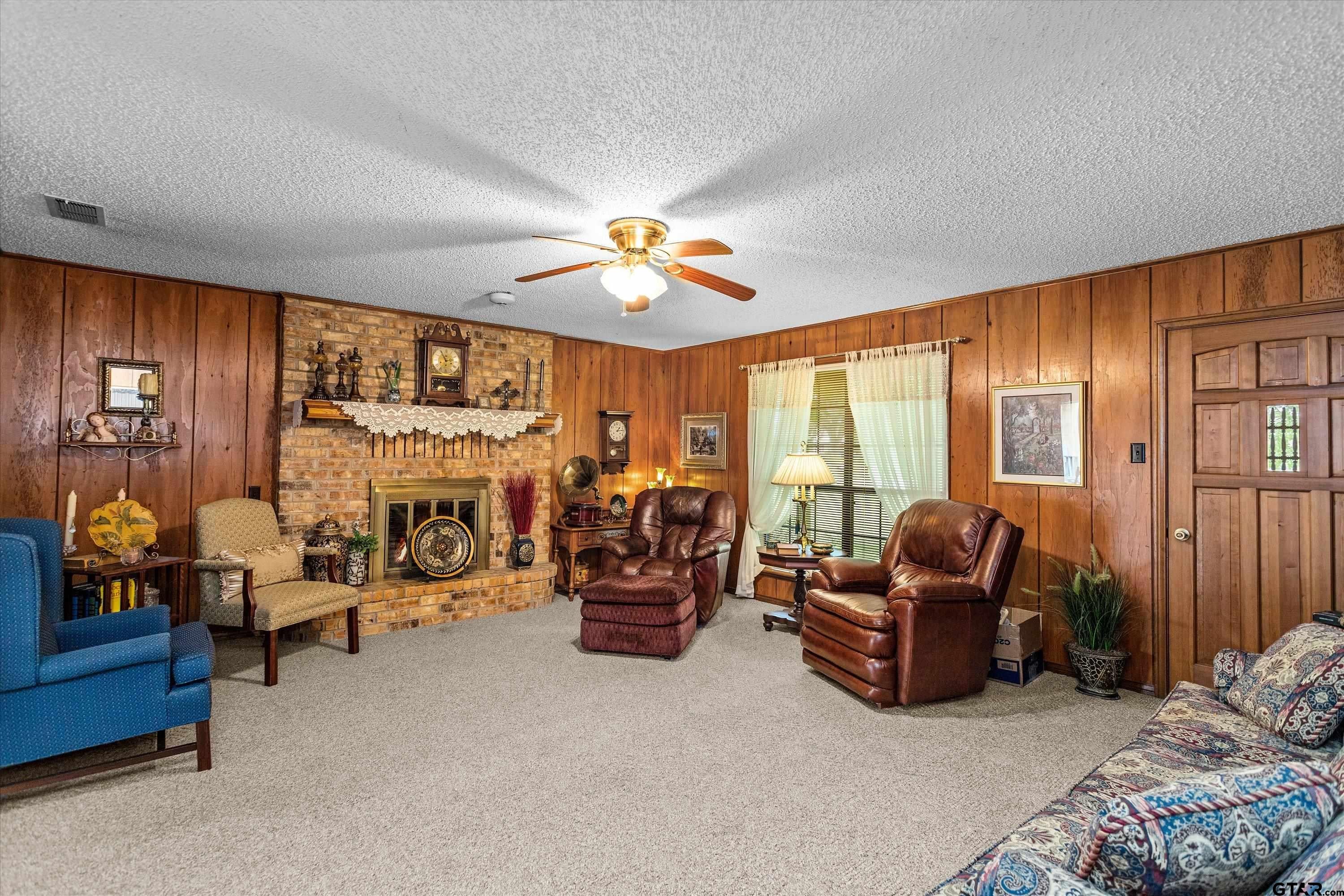 3219 FM 1817