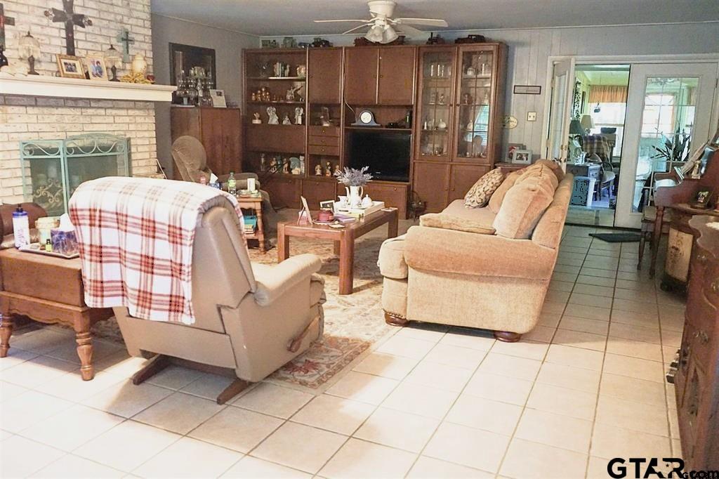 10584 Hwy 64 E