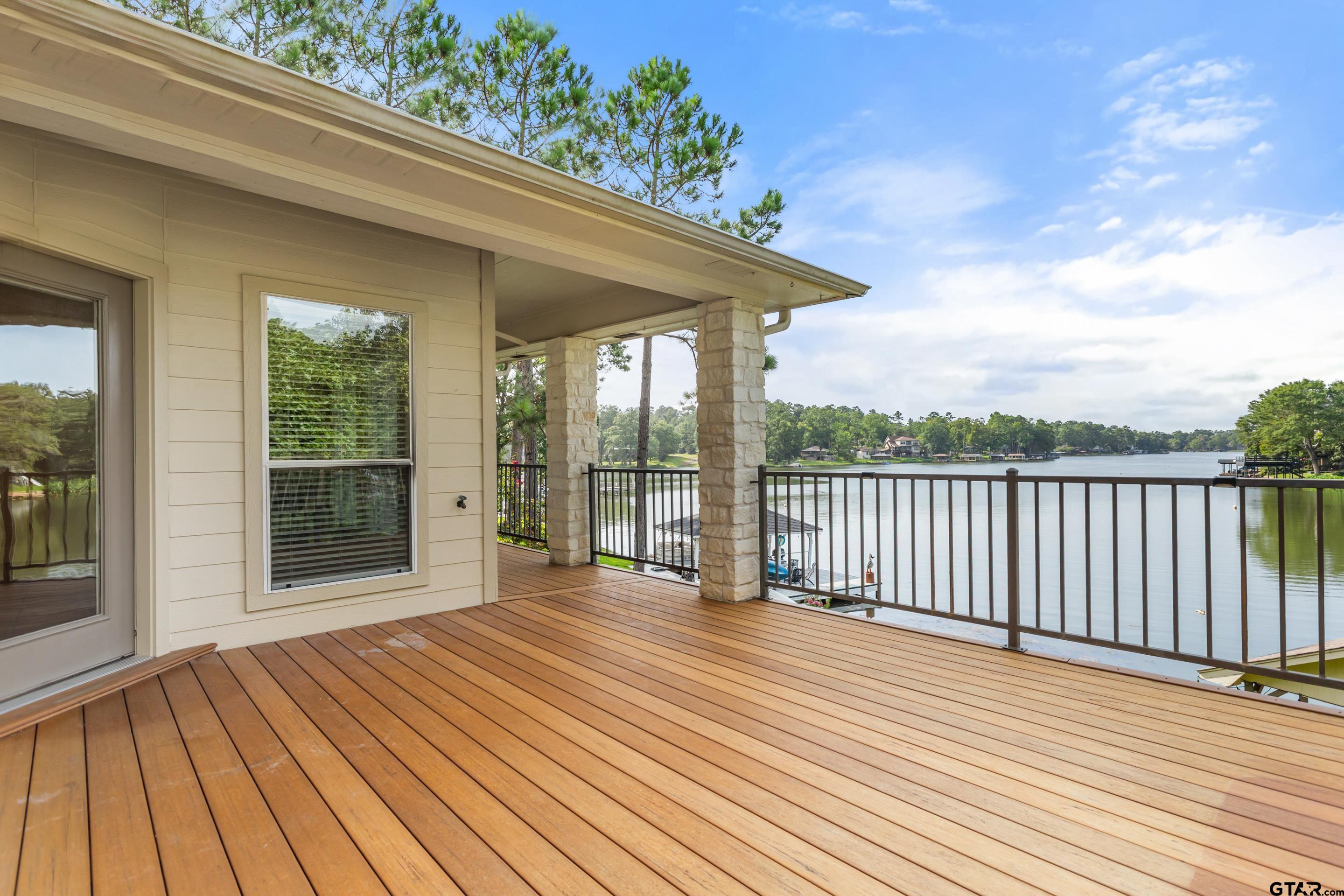 521 Hideaway Ln Central