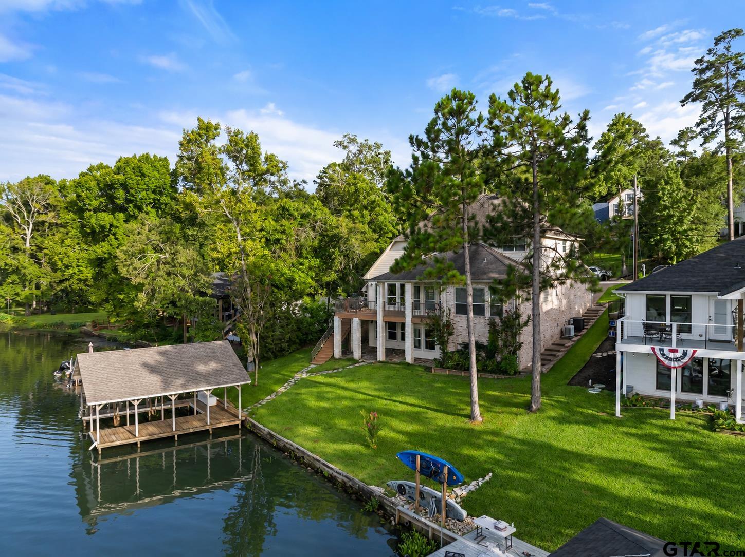 521 Hideaway Lane Central