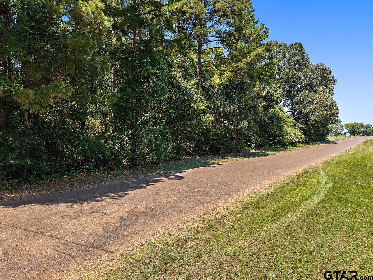 949 Caroline Ln