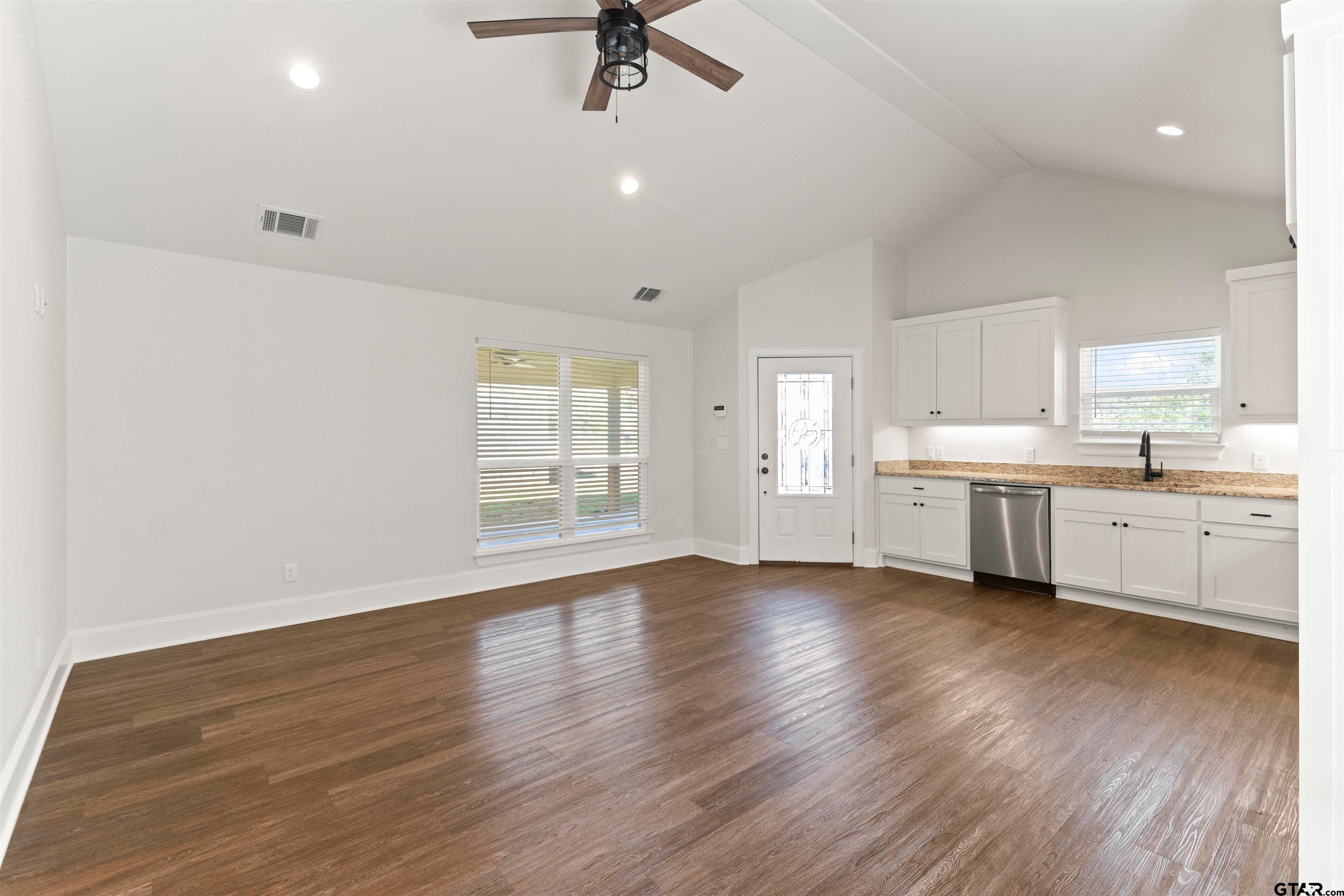 106 Hutto