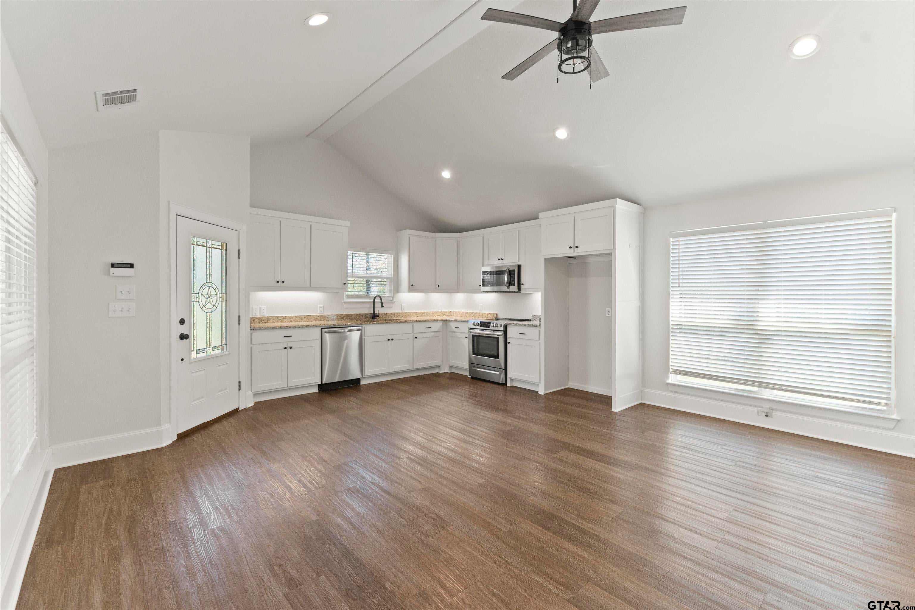 106 Hutto
