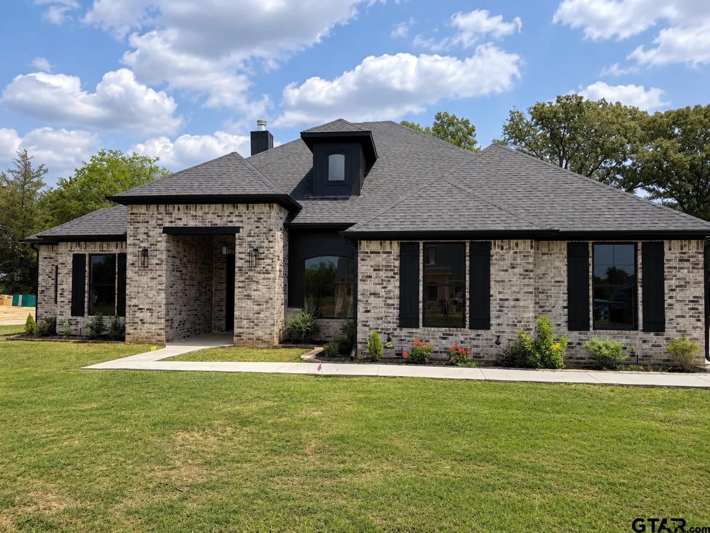 13836 Cedar Hill