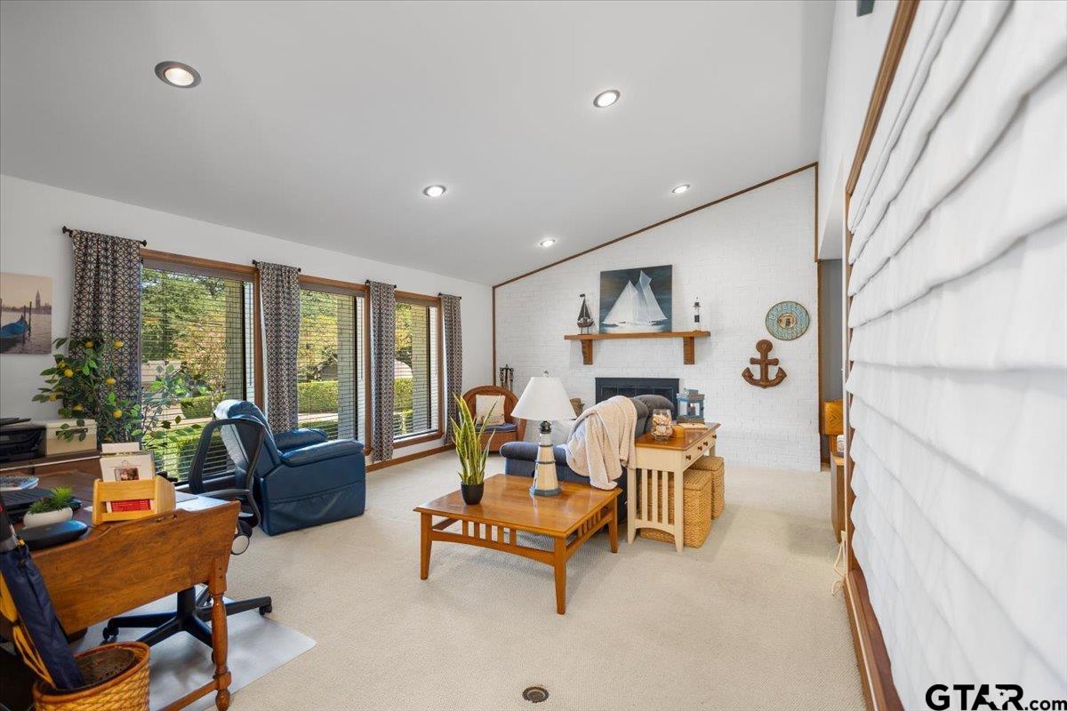 1124 W Fairway Drive West