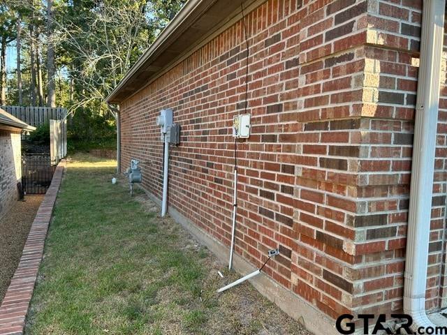 5509 Andover Dr