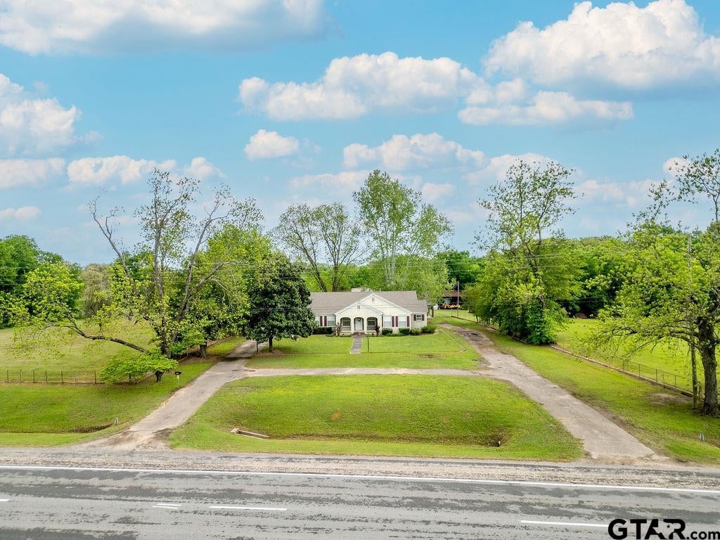 2565 Hwy 49