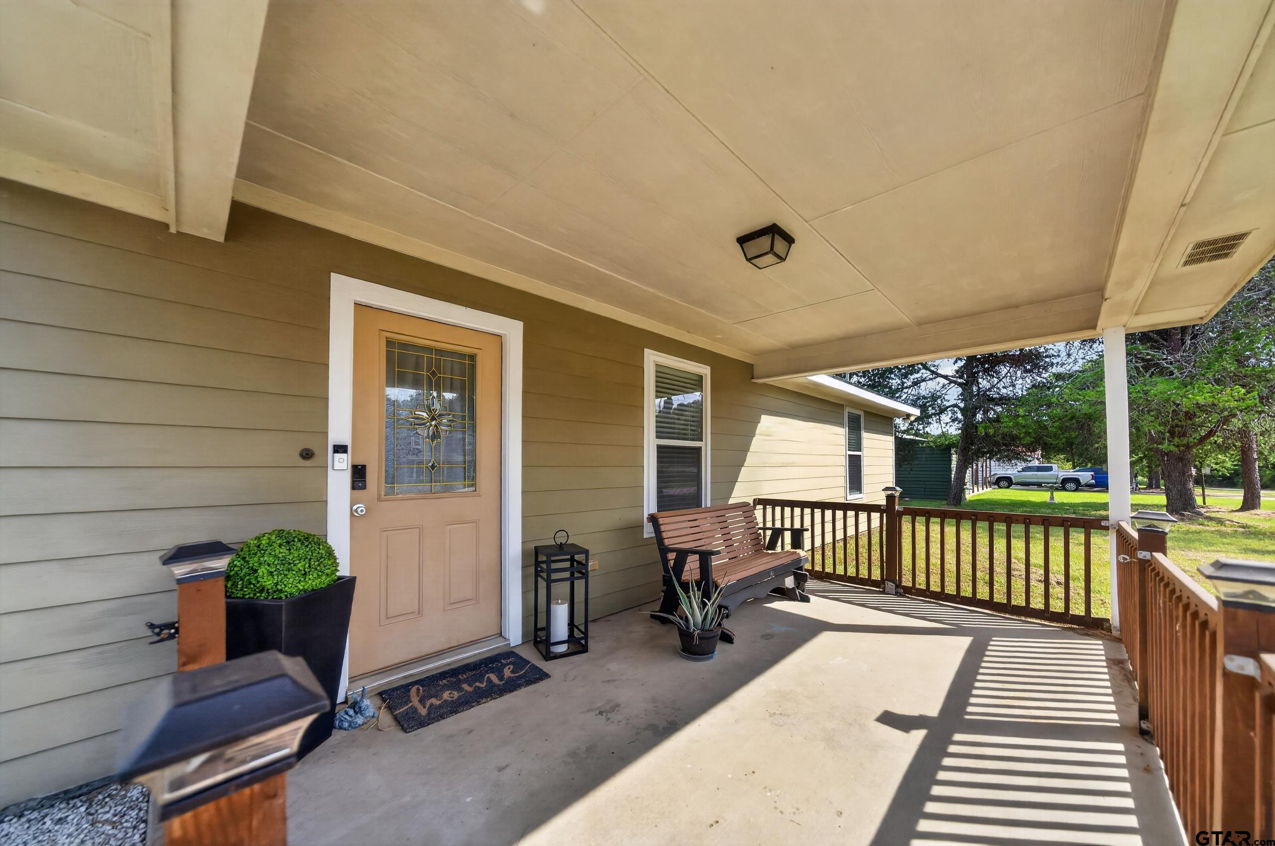 1054 Caroline Lane