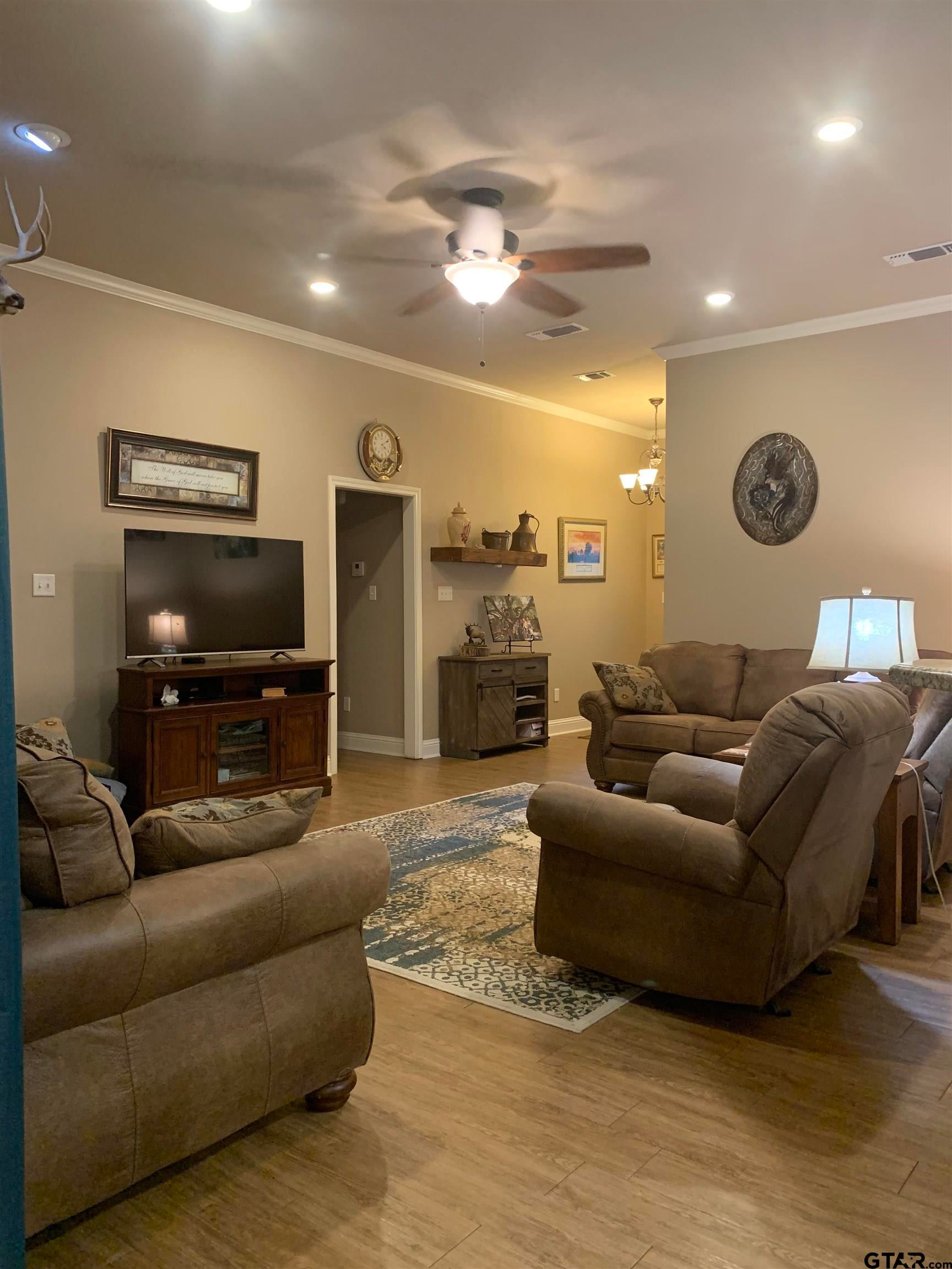 150 Pine Needle Glen