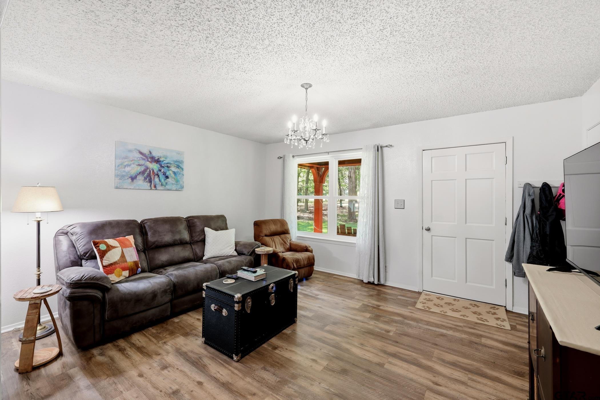 21299 County Road 2207
