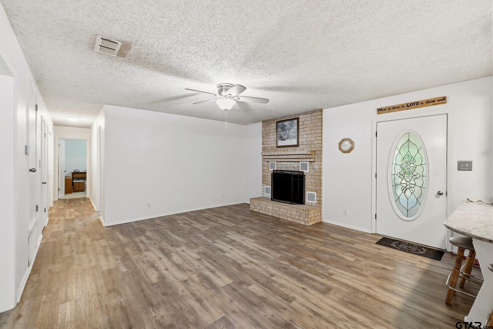 21299 County Road 2207