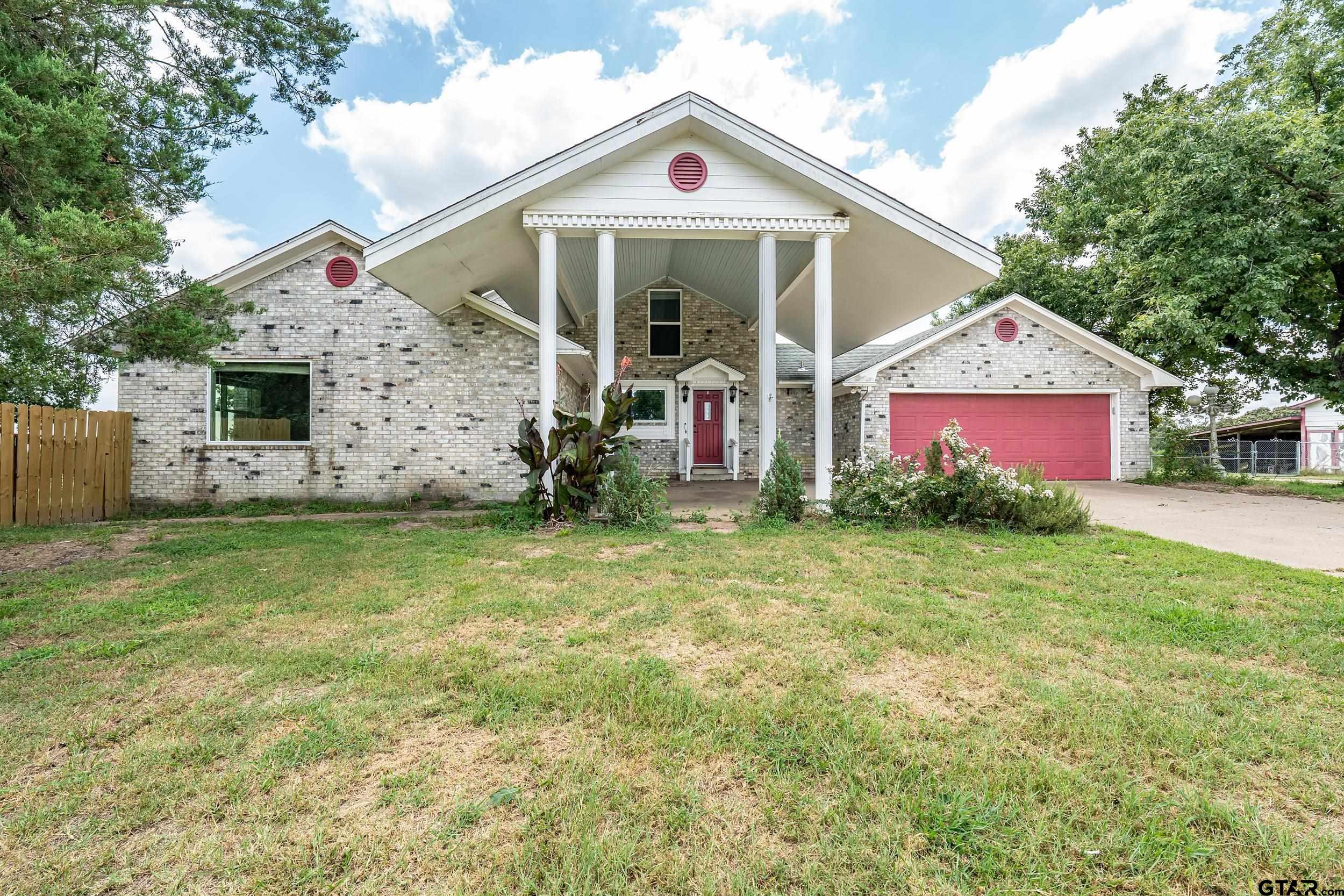 820 Bizzell Rd