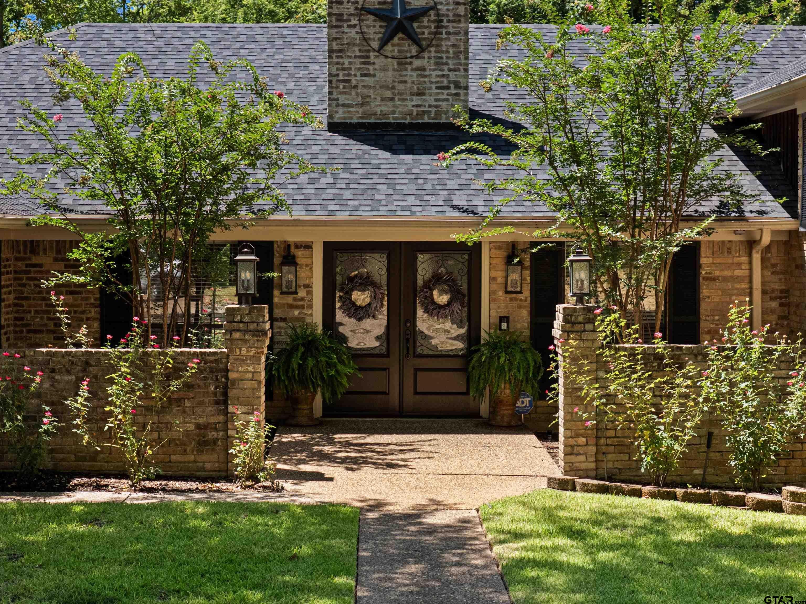13 Elmwood