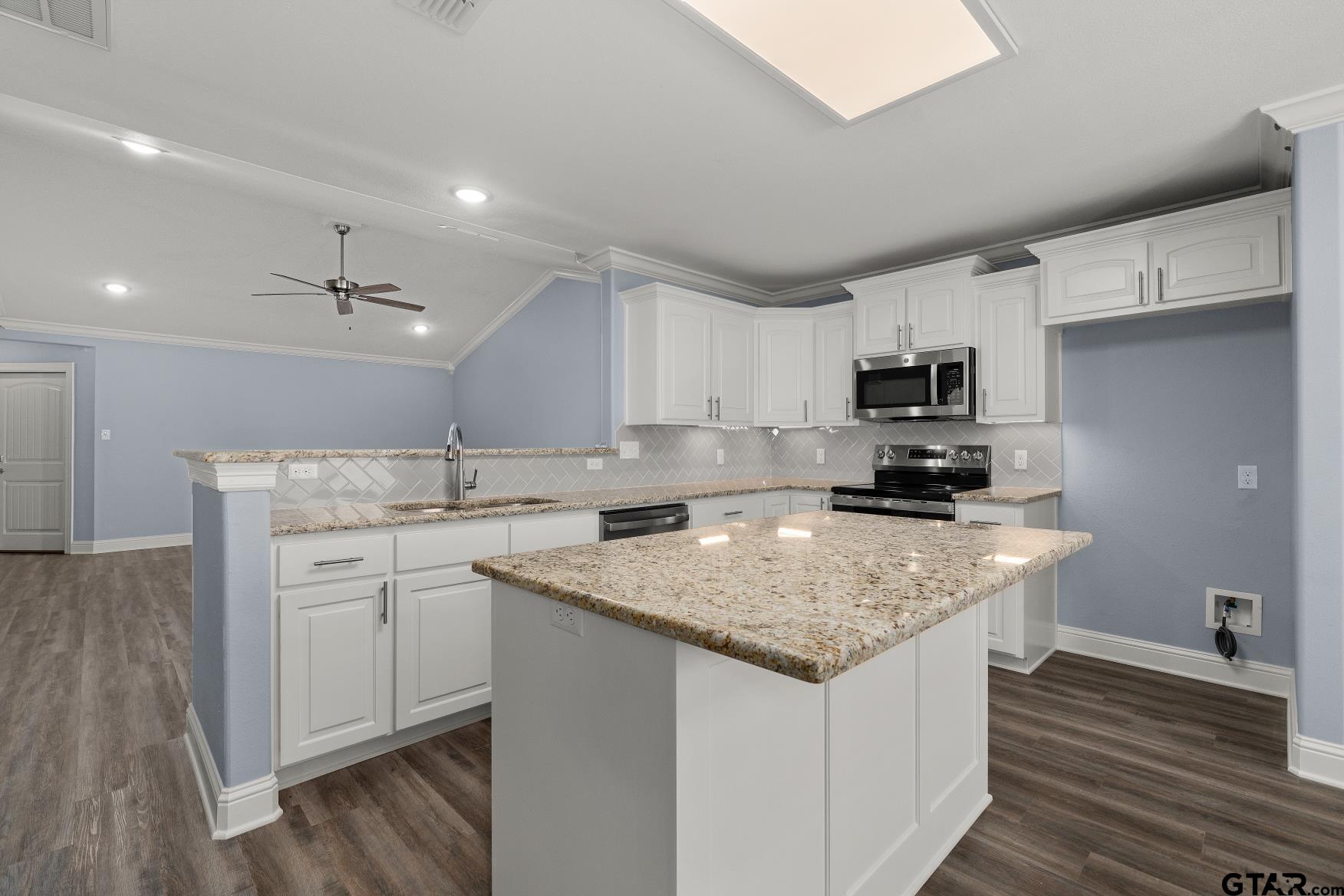1619 Big Bend