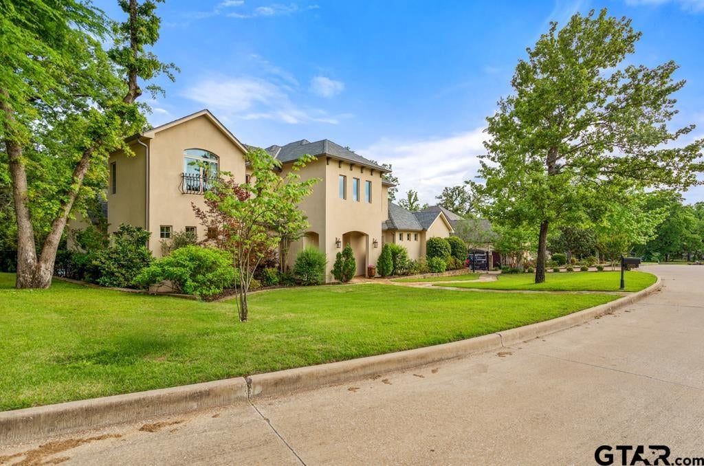2907 Stewart Way