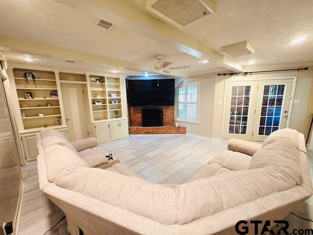 926 Circle Dr.