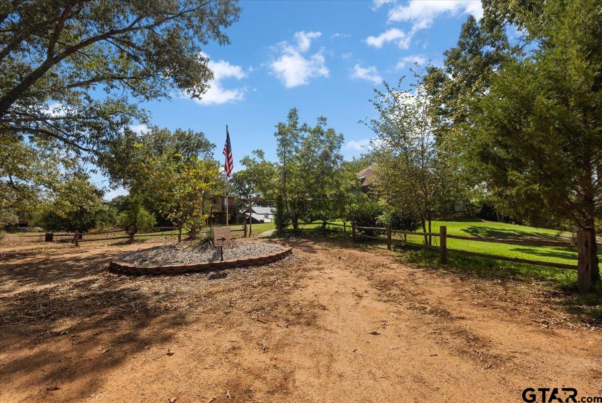 277 County Road 2958