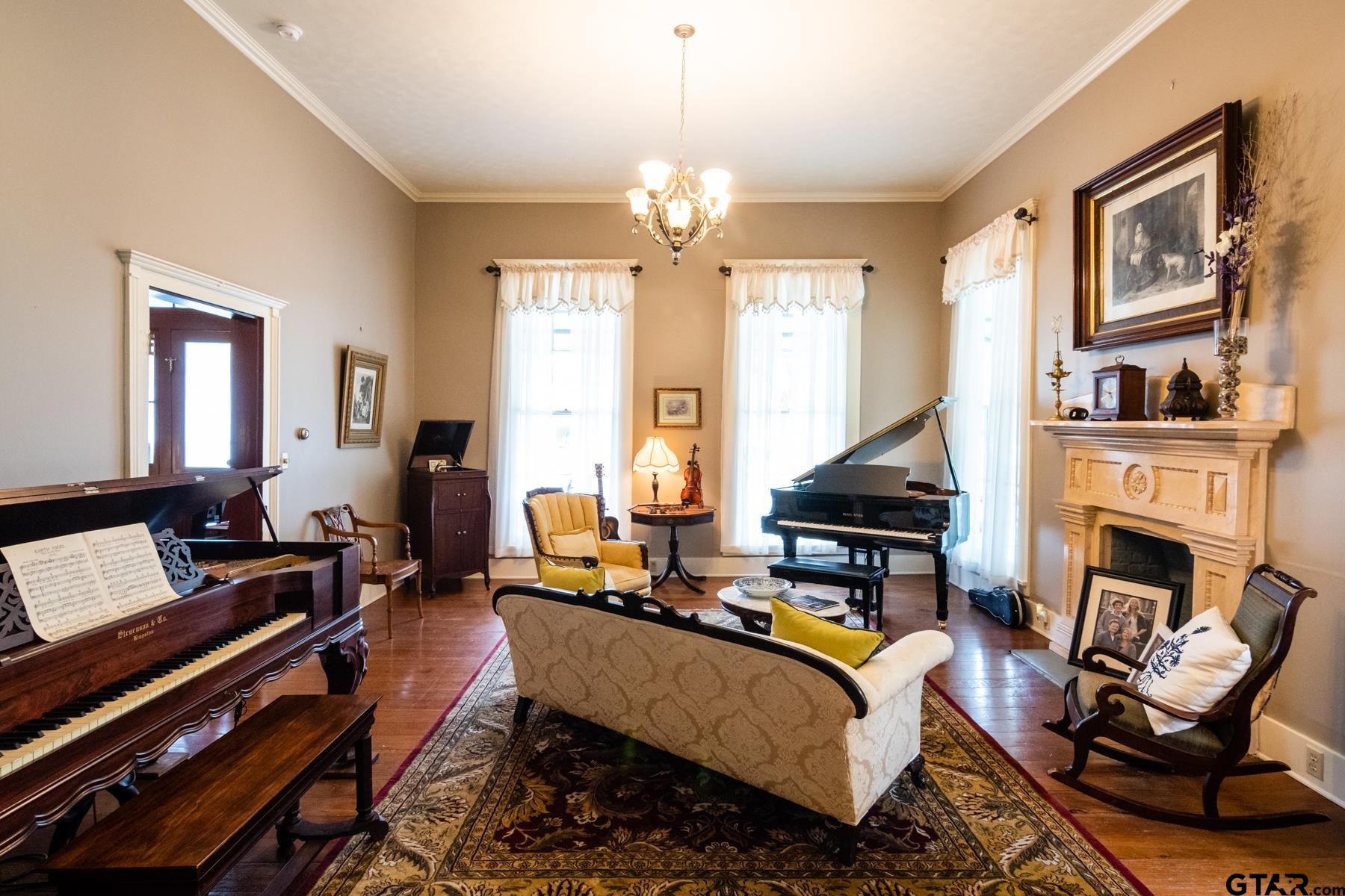 217 W Lafayette St