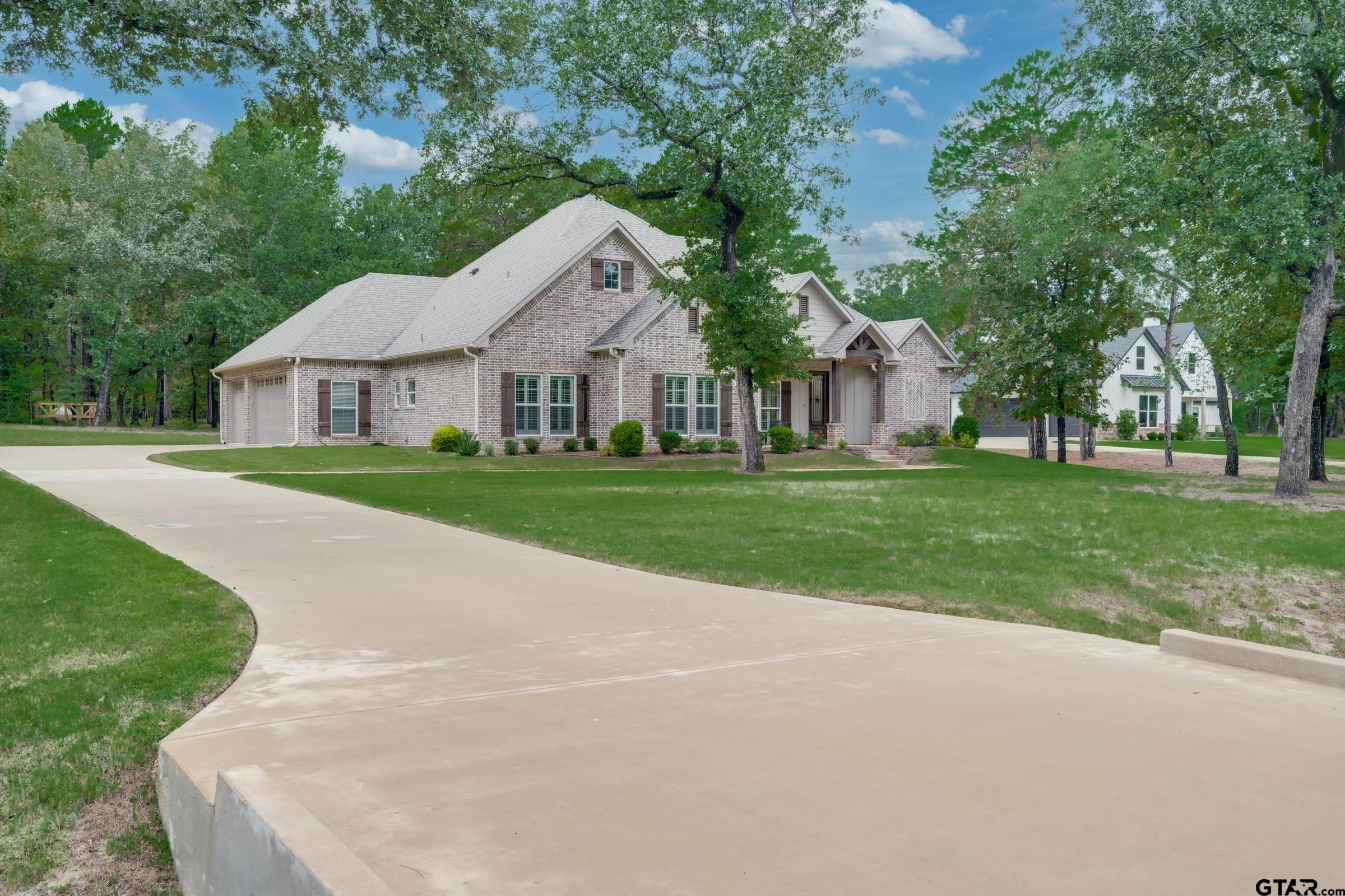 3113 SHADOW PINE DR