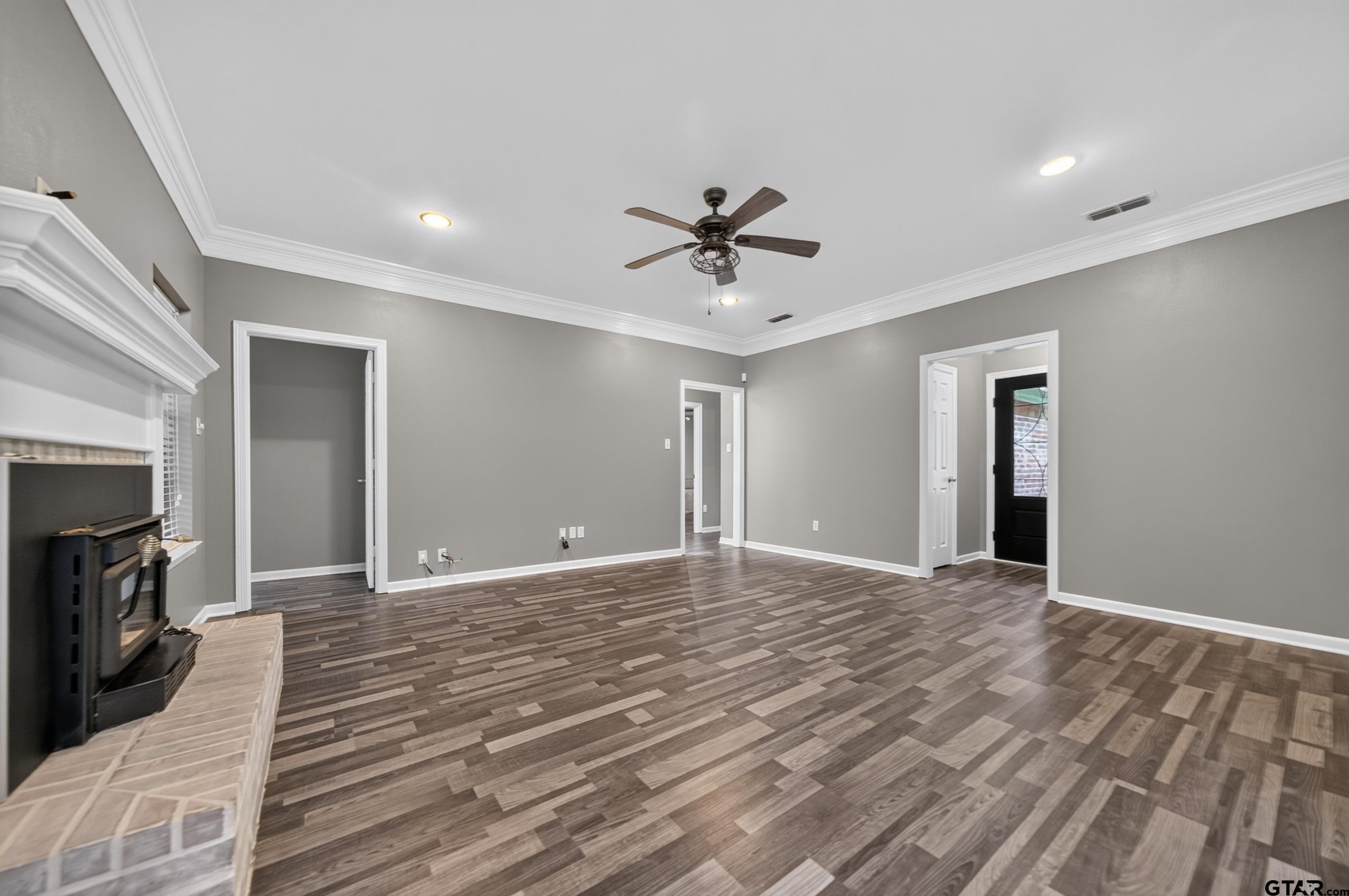 14194 East Ridge Rd