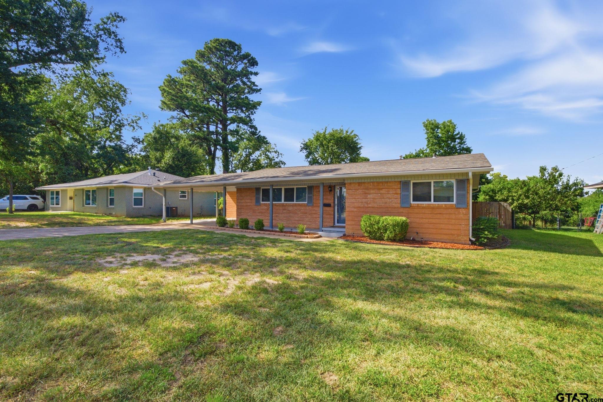 2340 Hunter St.