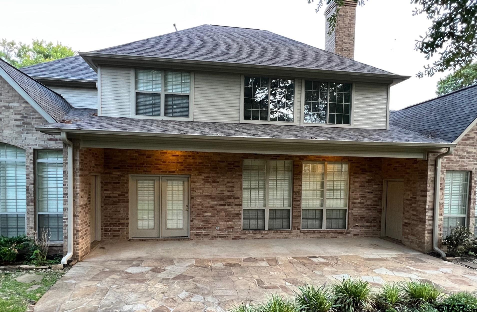 705 Kingswood Dr.