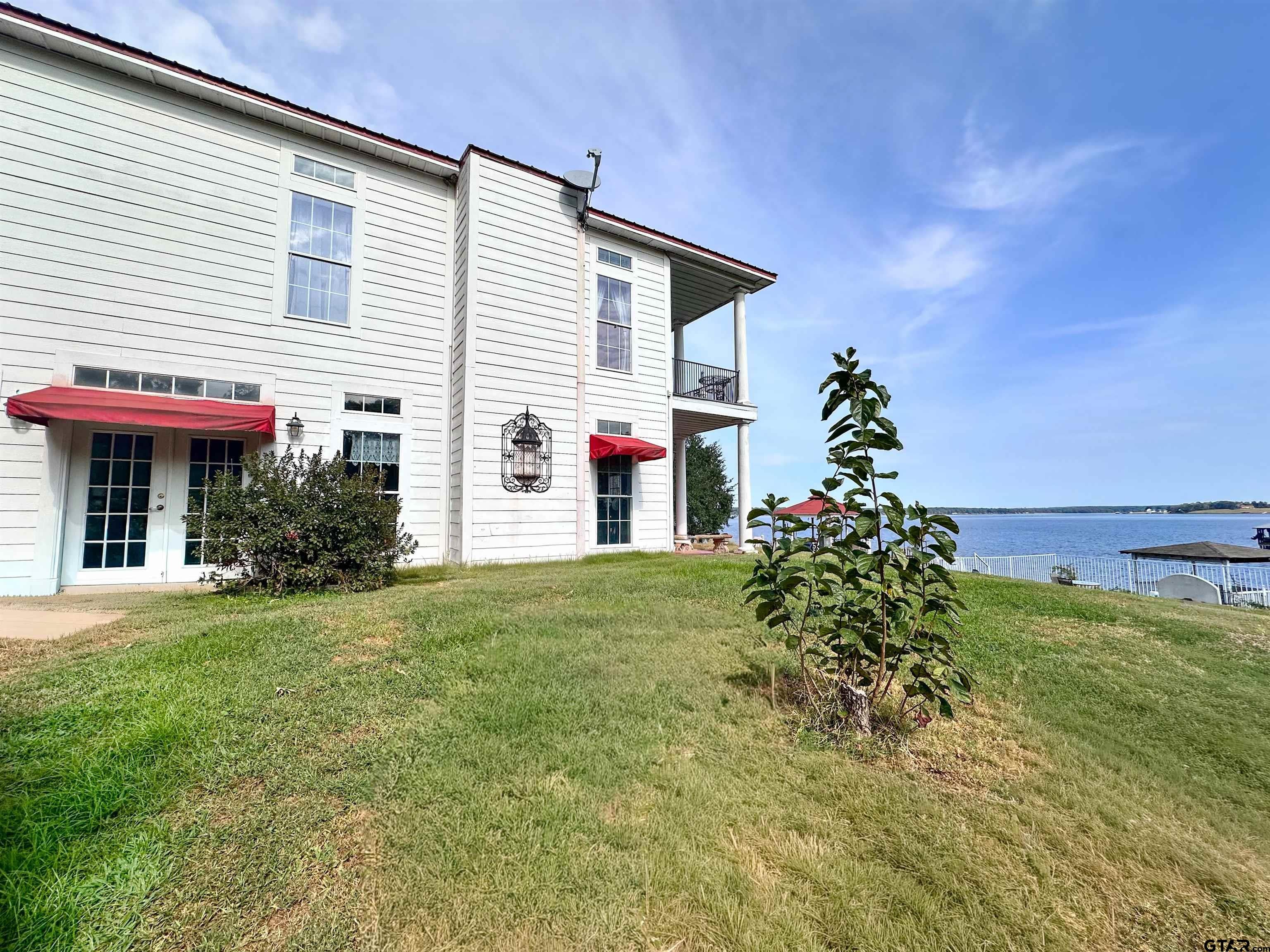 10637 Circle Point