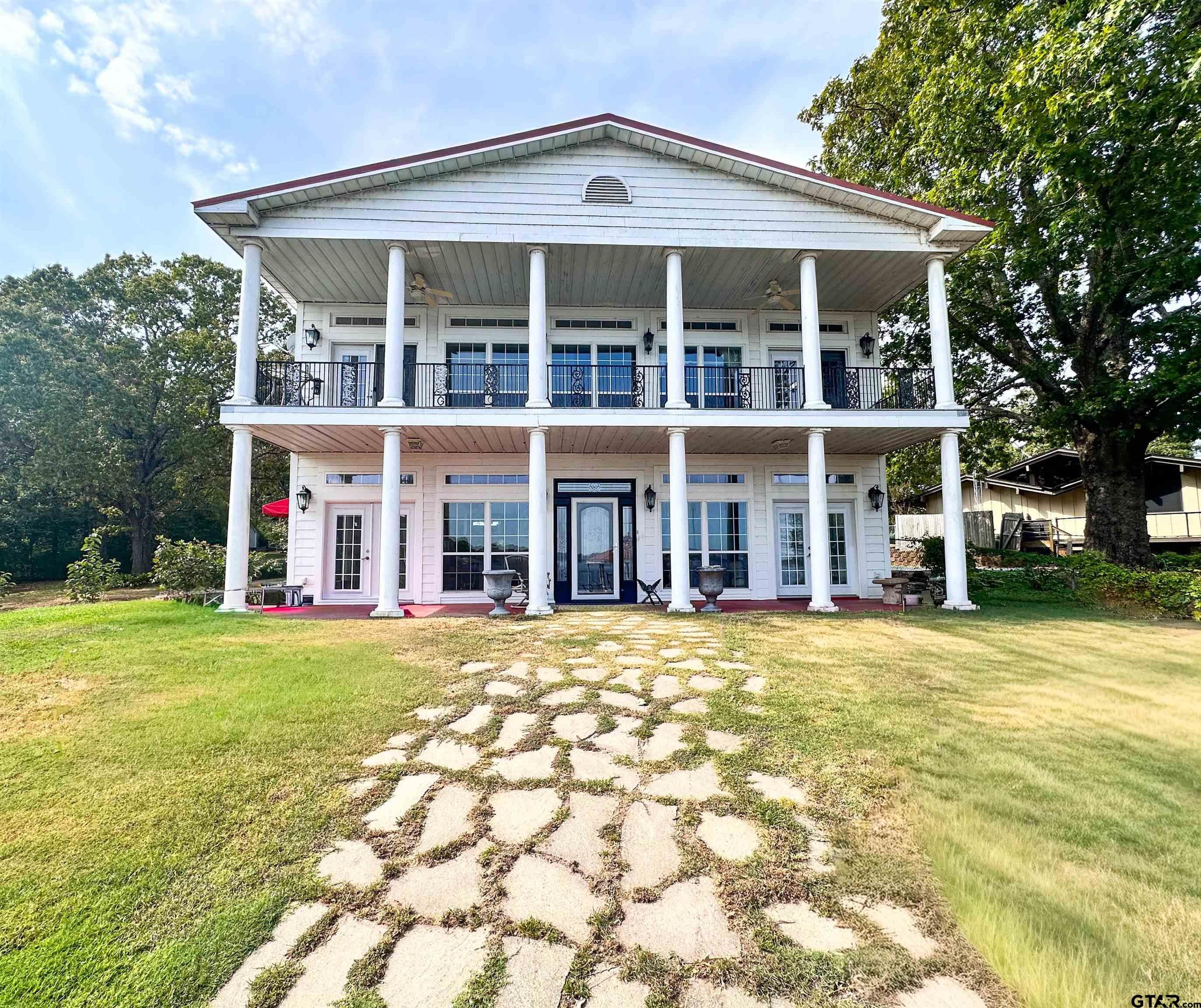 10637 Circle Point