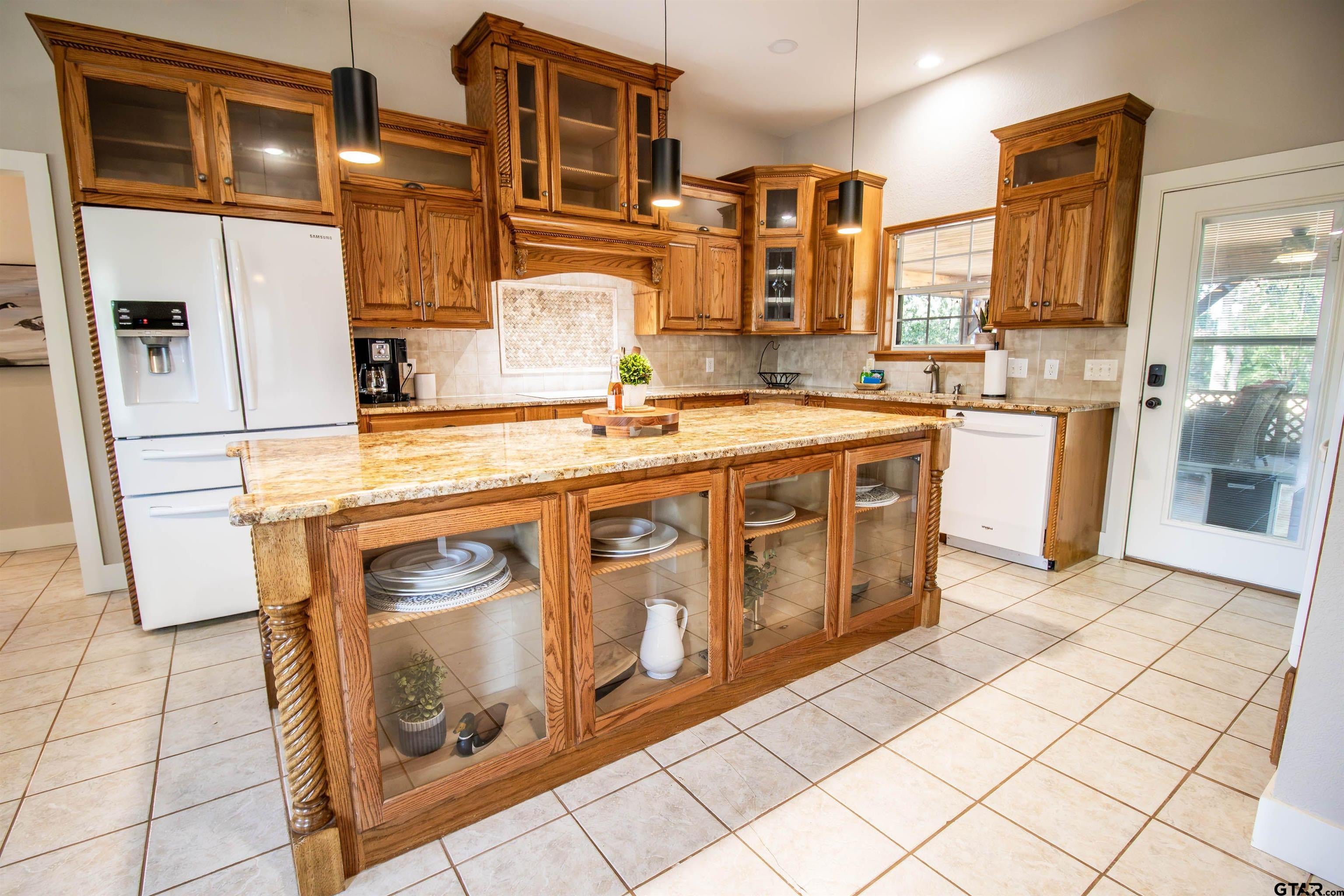 237 LAKEVIEW CIRCLE