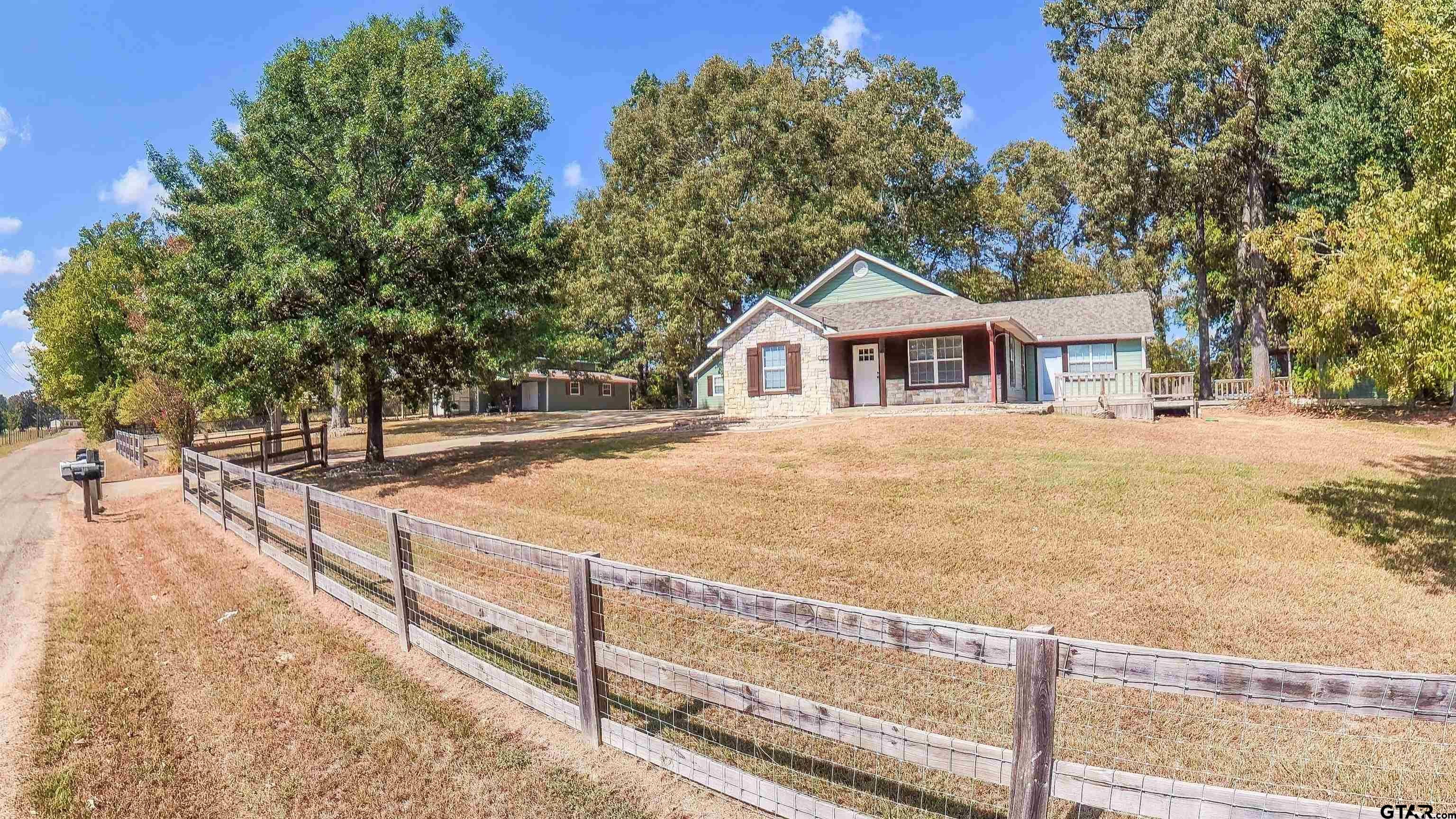 237 LAKEVIEW CIRCLE