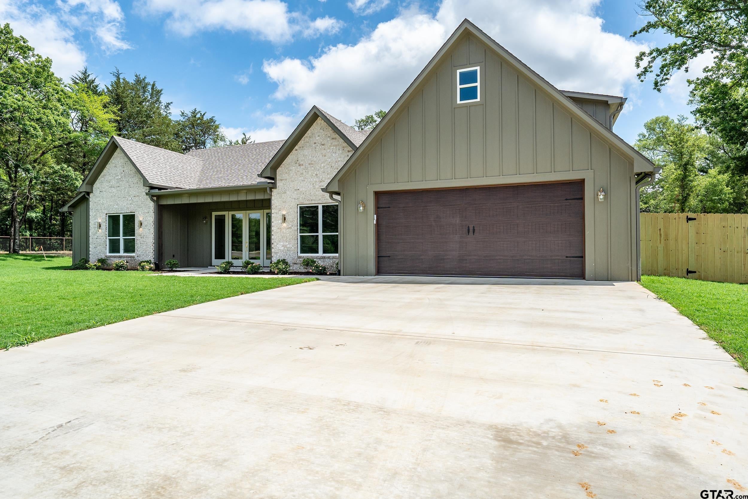 14009 Hidden Brook Ln