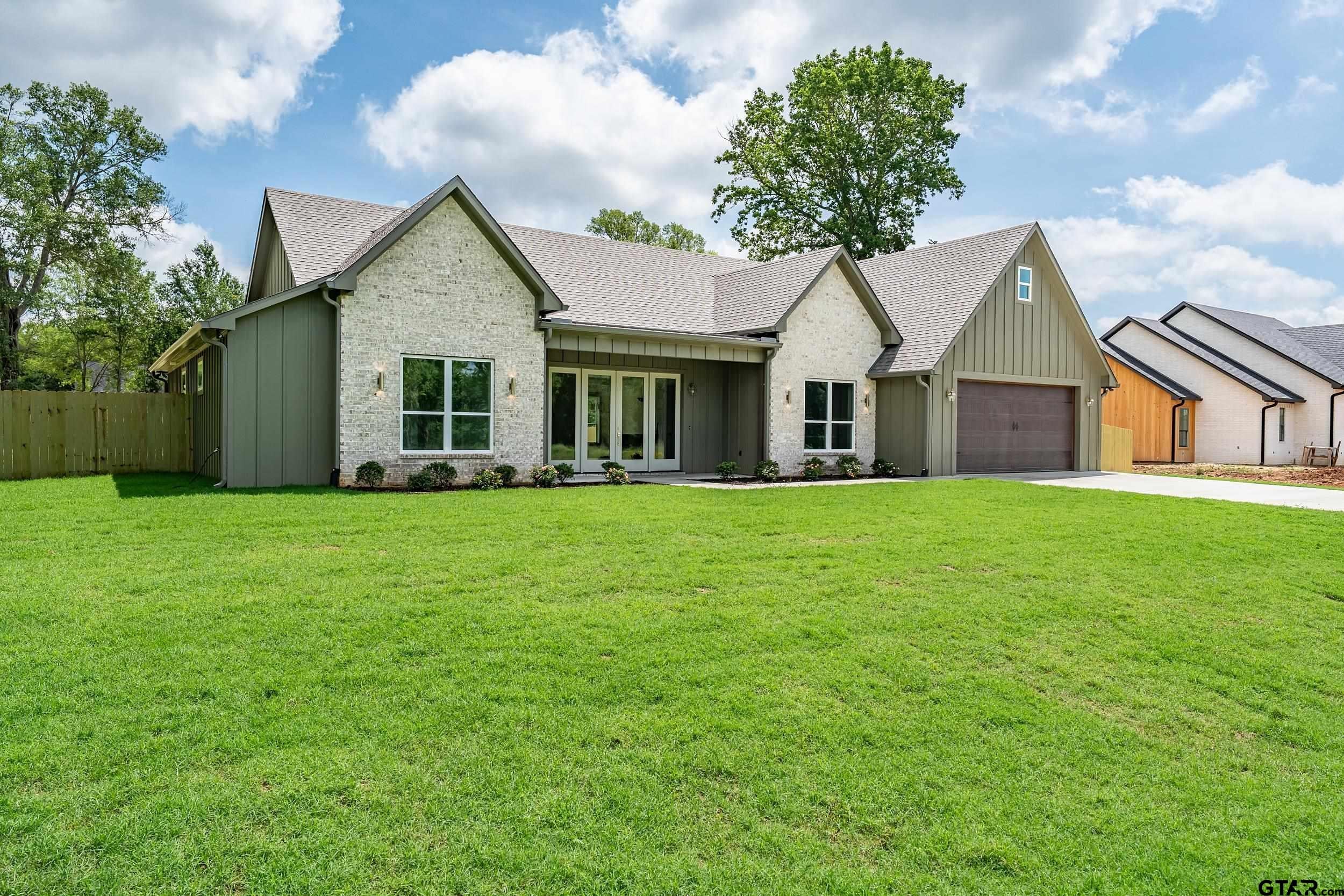 14009 Hidden Brook Ln