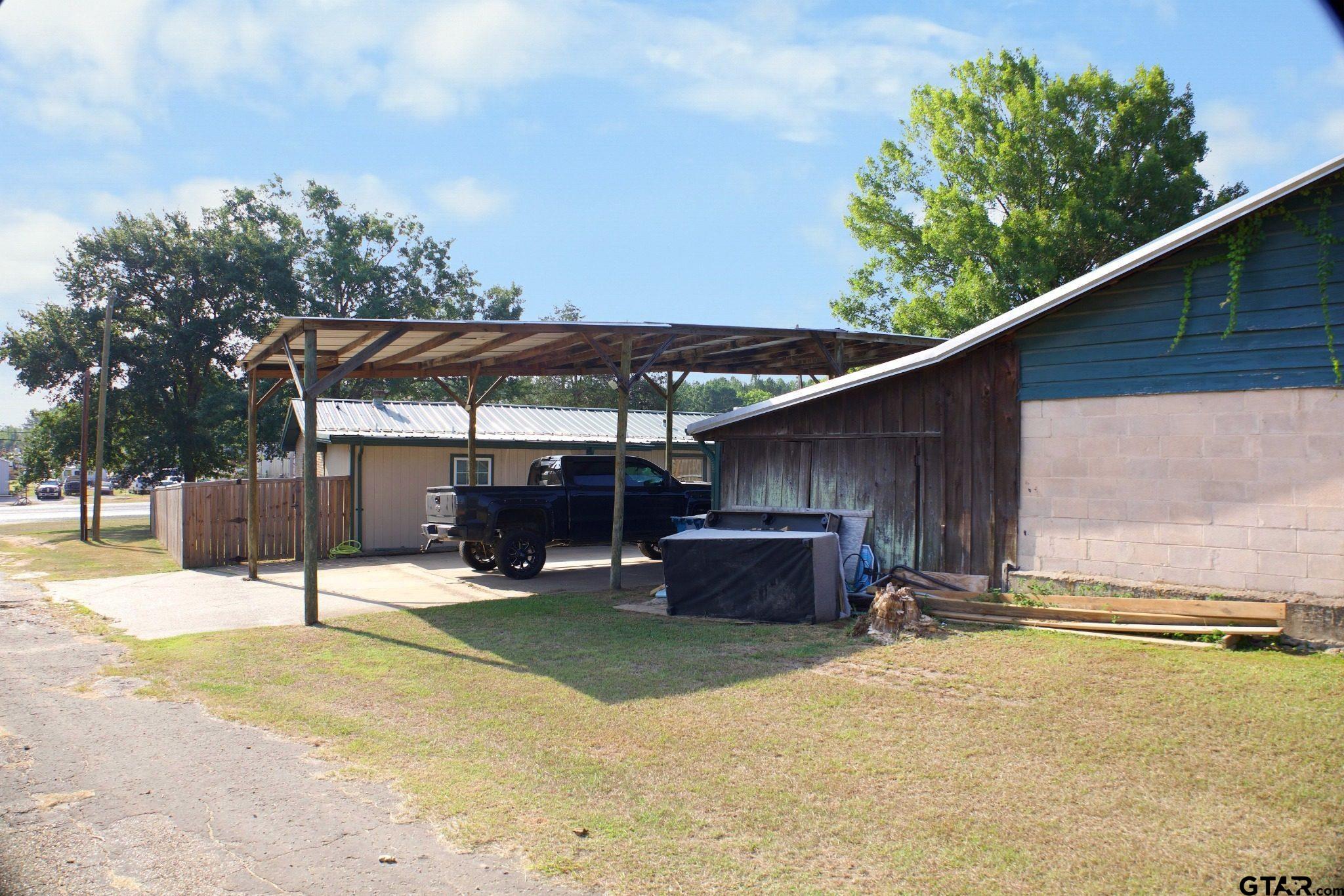 3315 US 259 Business